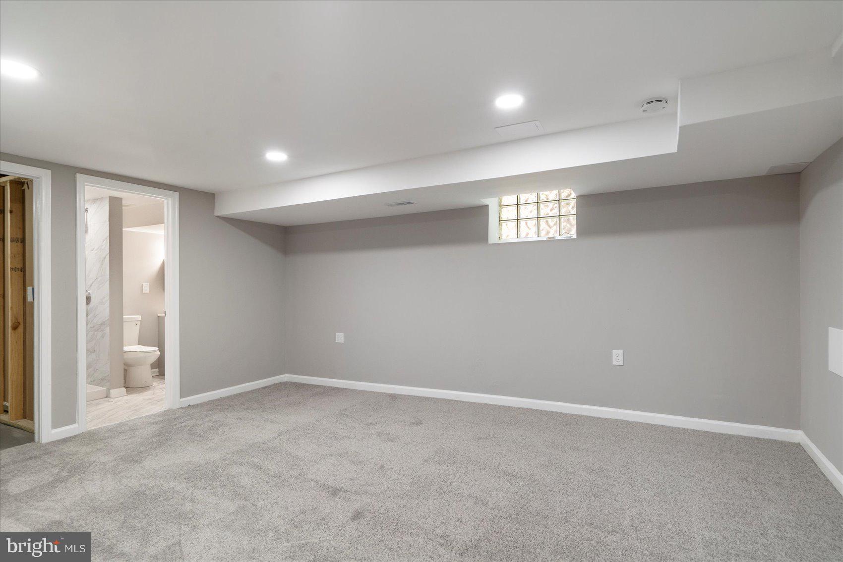 FRIENDSHIP GARDENS - Residential