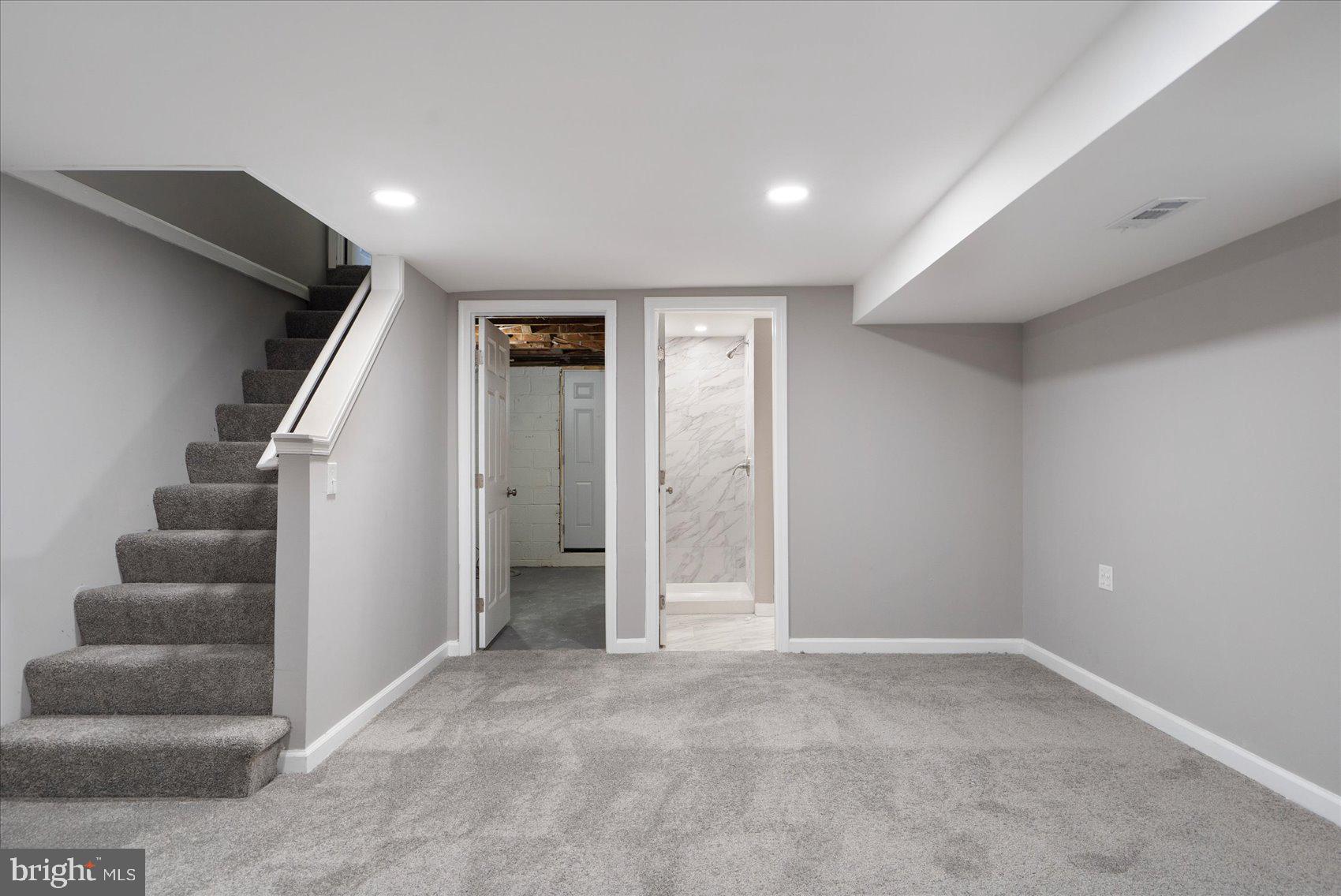 FRIENDSHIP GARDENS - Residential