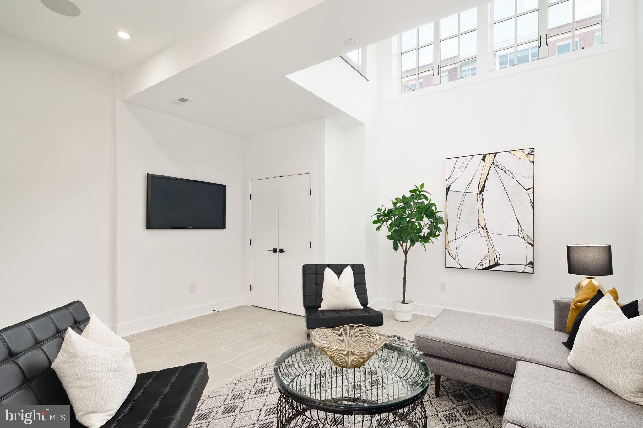 CENTER CITY - Residential