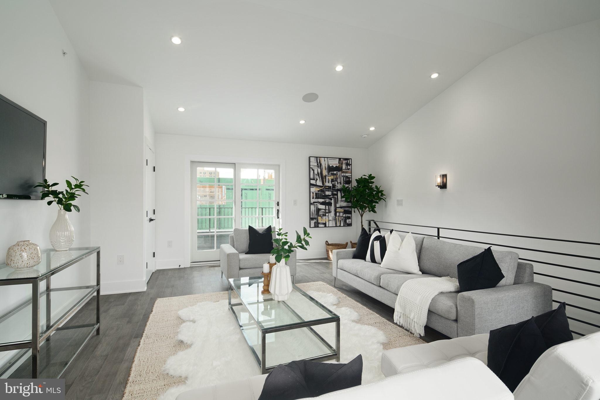 CENTER CITY - Residential