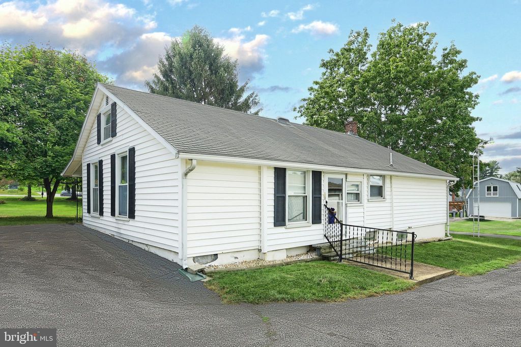 Photo of 310 N Constitution Avenue, NEW FREEDOM, PA 17349 (MLS # PAYK2088156)