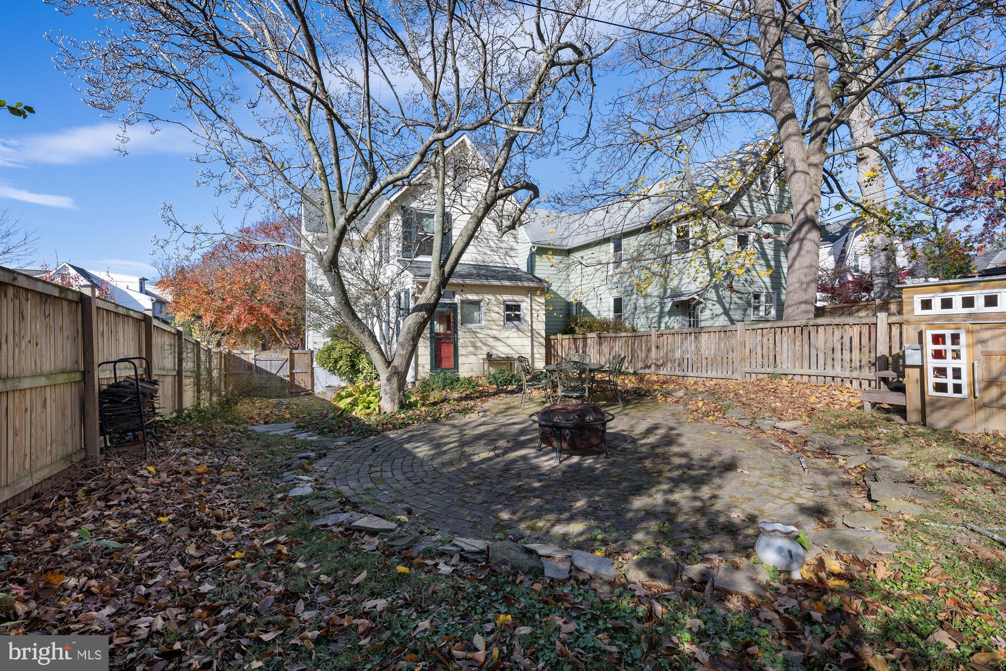 LAKE EVESHAM HISTORIC DISTRICT - Residential