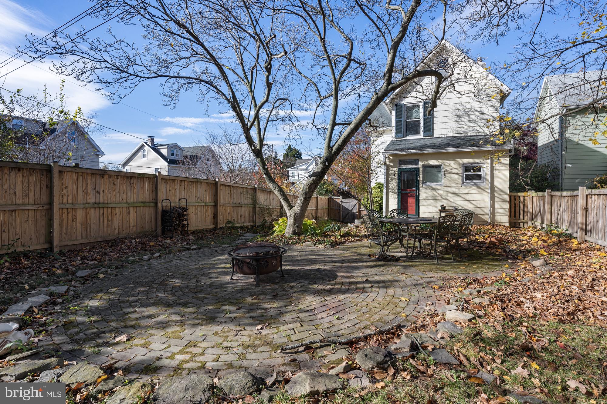 LAKE EVESHAM HISTORIC DISTRICT - Residential