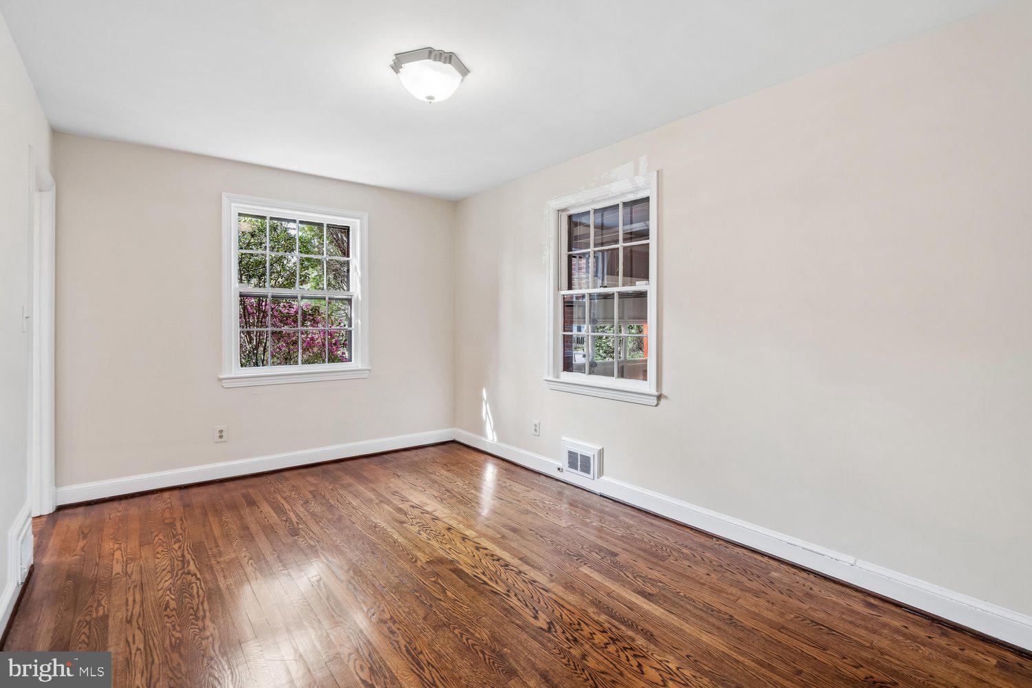 ROCK CREEK KNOLLS - Residential