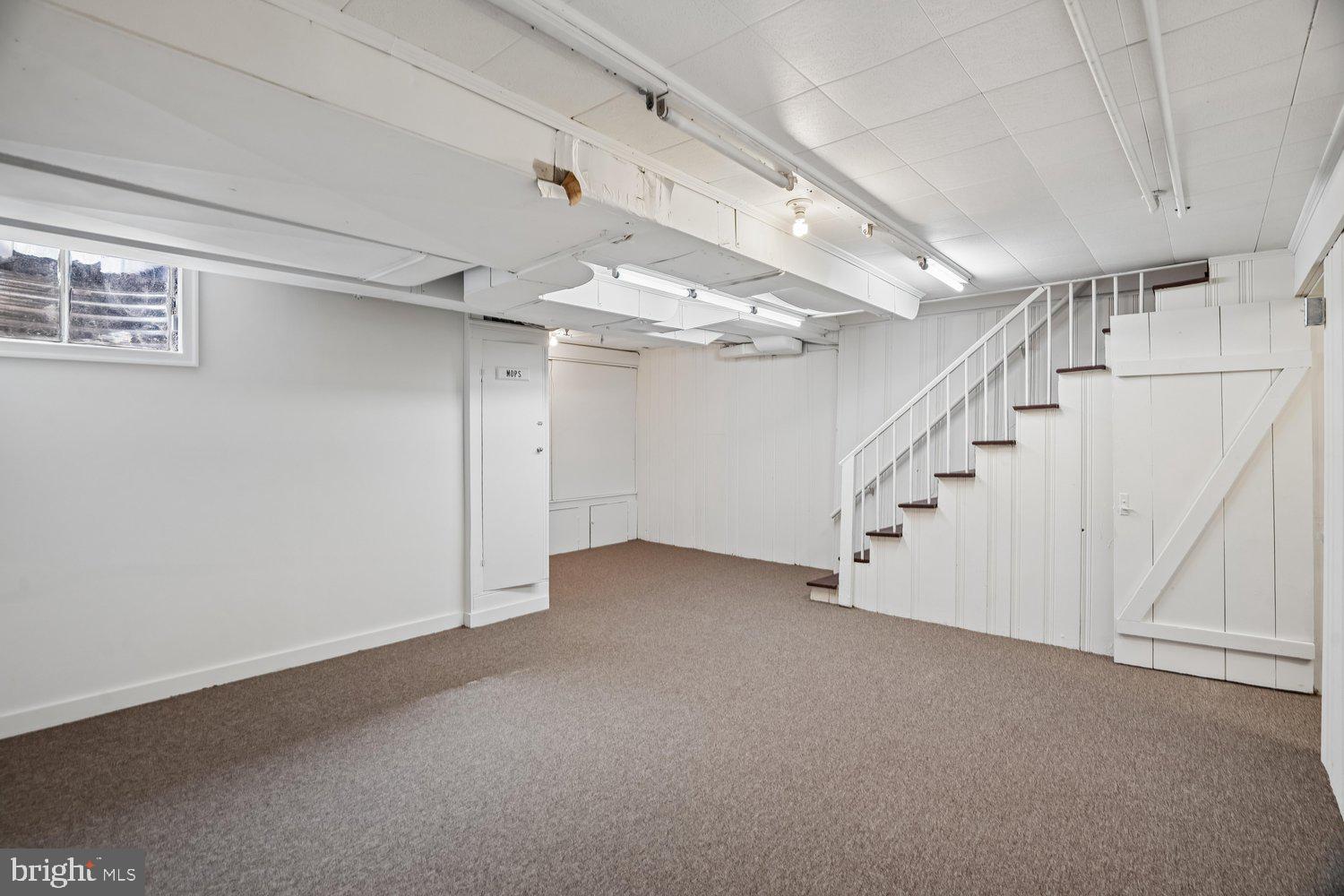 ROCK CREEK KNOLLS - Residential