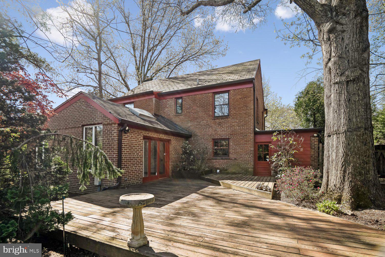 ROCK CREEK KNOLLS - Residential