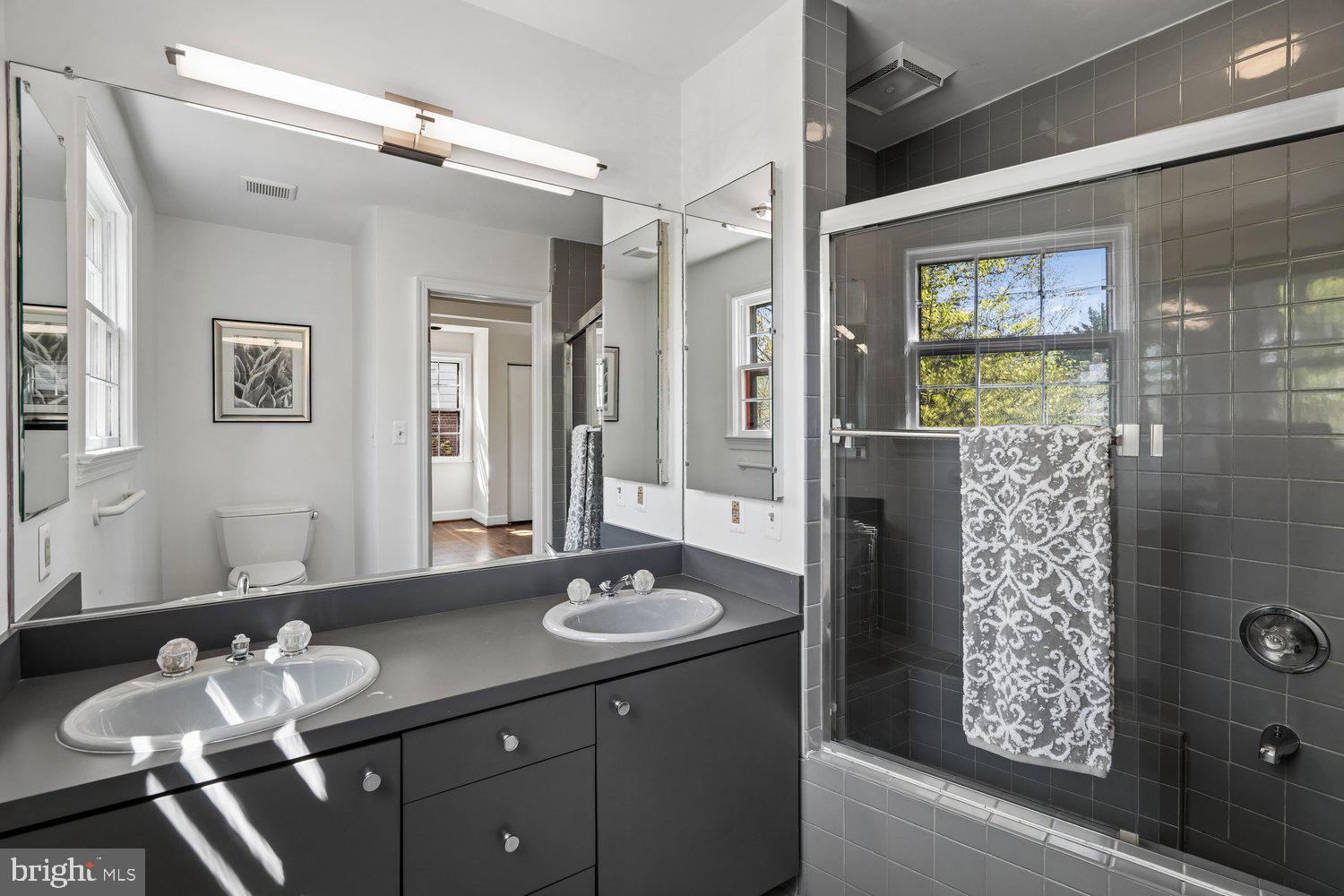 ROCK CREEK KNOLLS - Residential