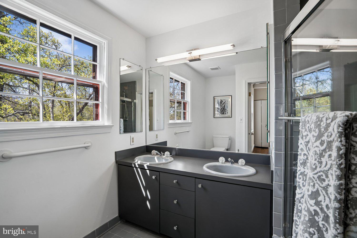 ROCK CREEK KNOLLS - Residential