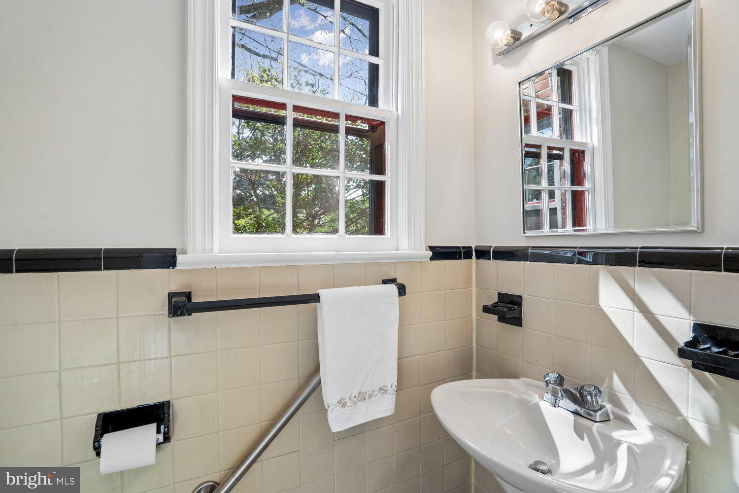 ROCK CREEK KNOLLS - Residential