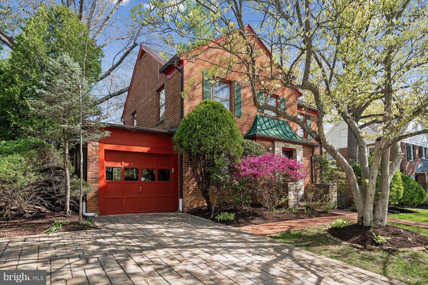 ROCK CREEK KNOLLS - Residential