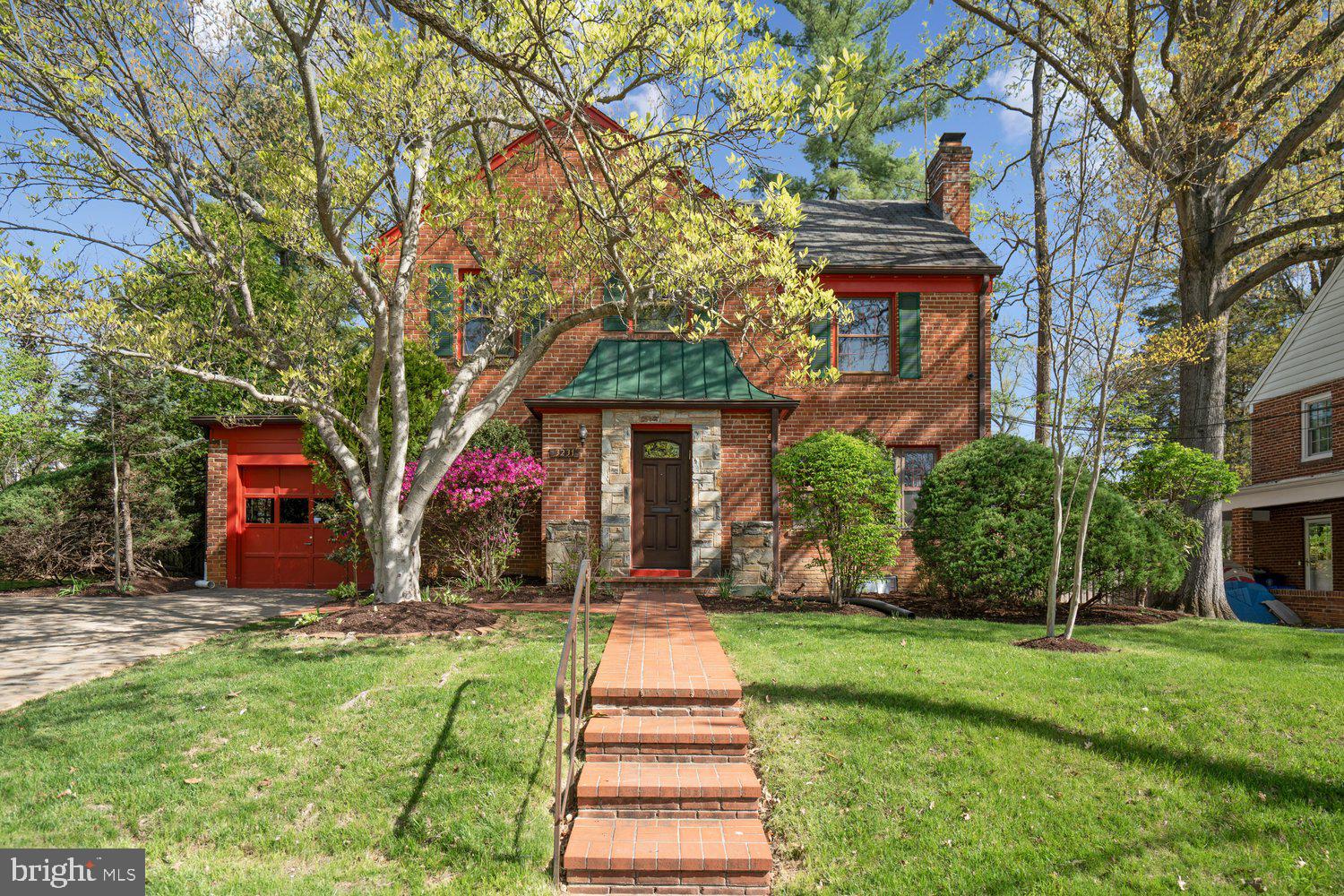 ROCK CREEK KNOLLS - Residential