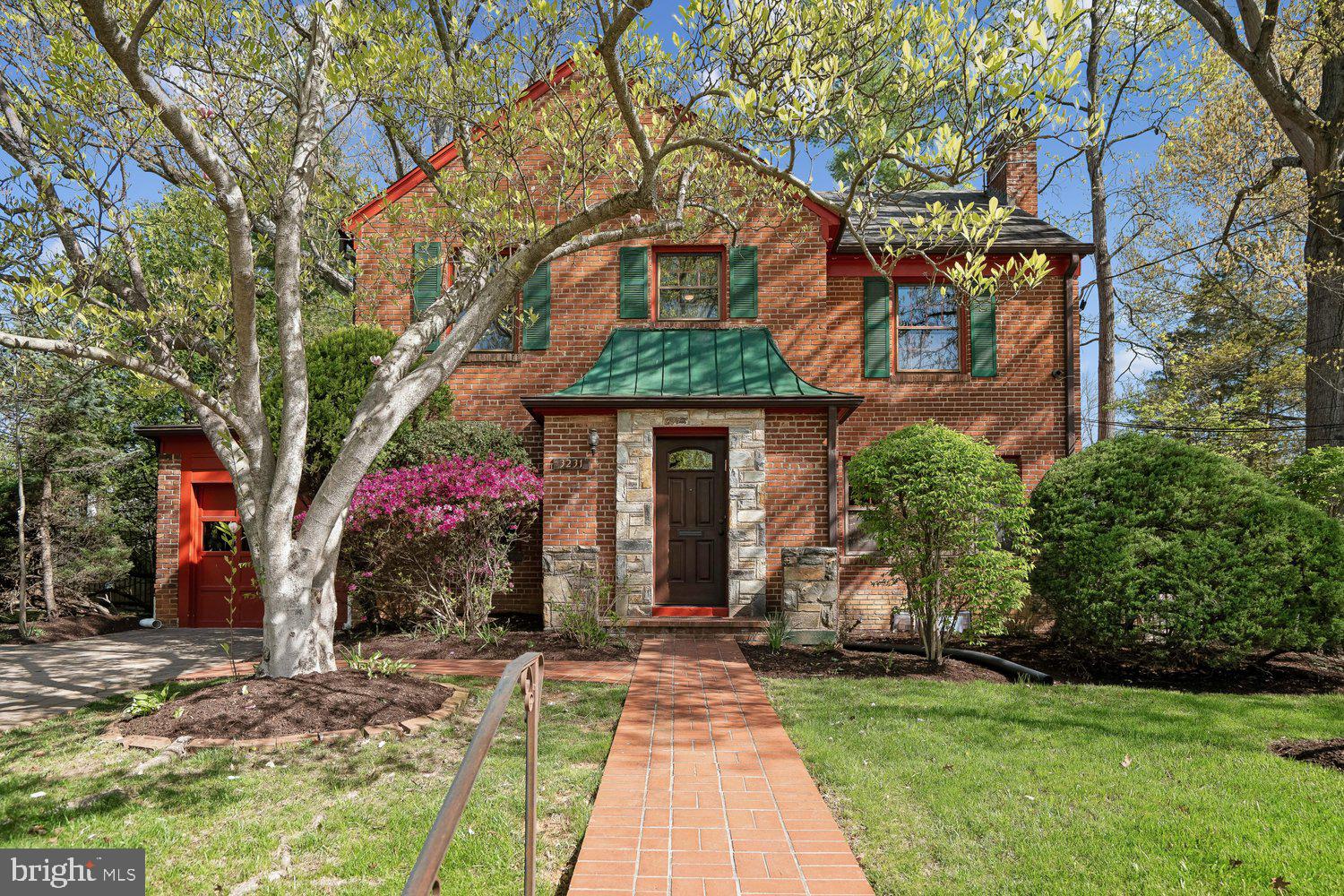 ROCK CREEK KNOLLS - Residential