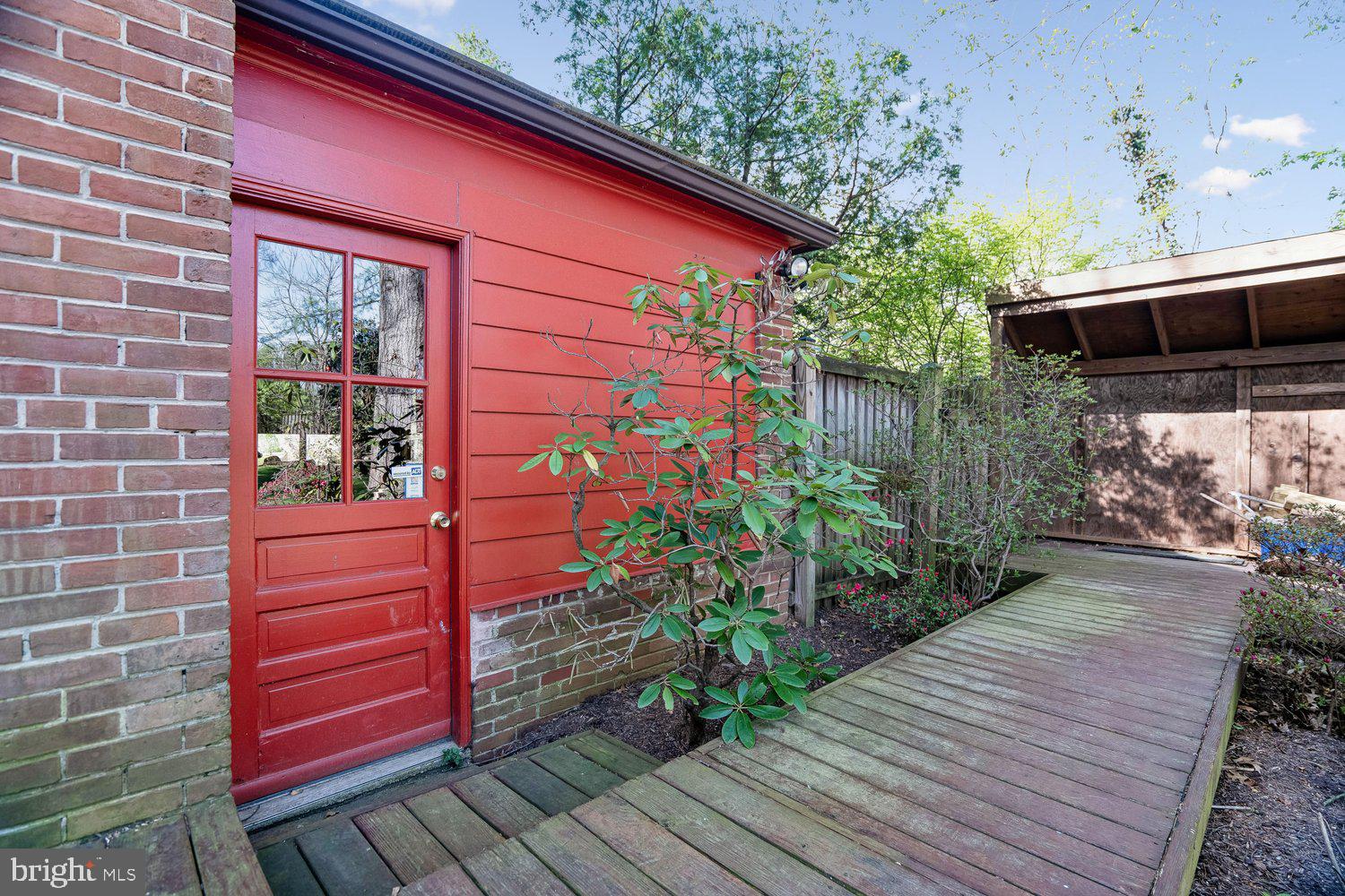 ROCK CREEK KNOLLS - Residential