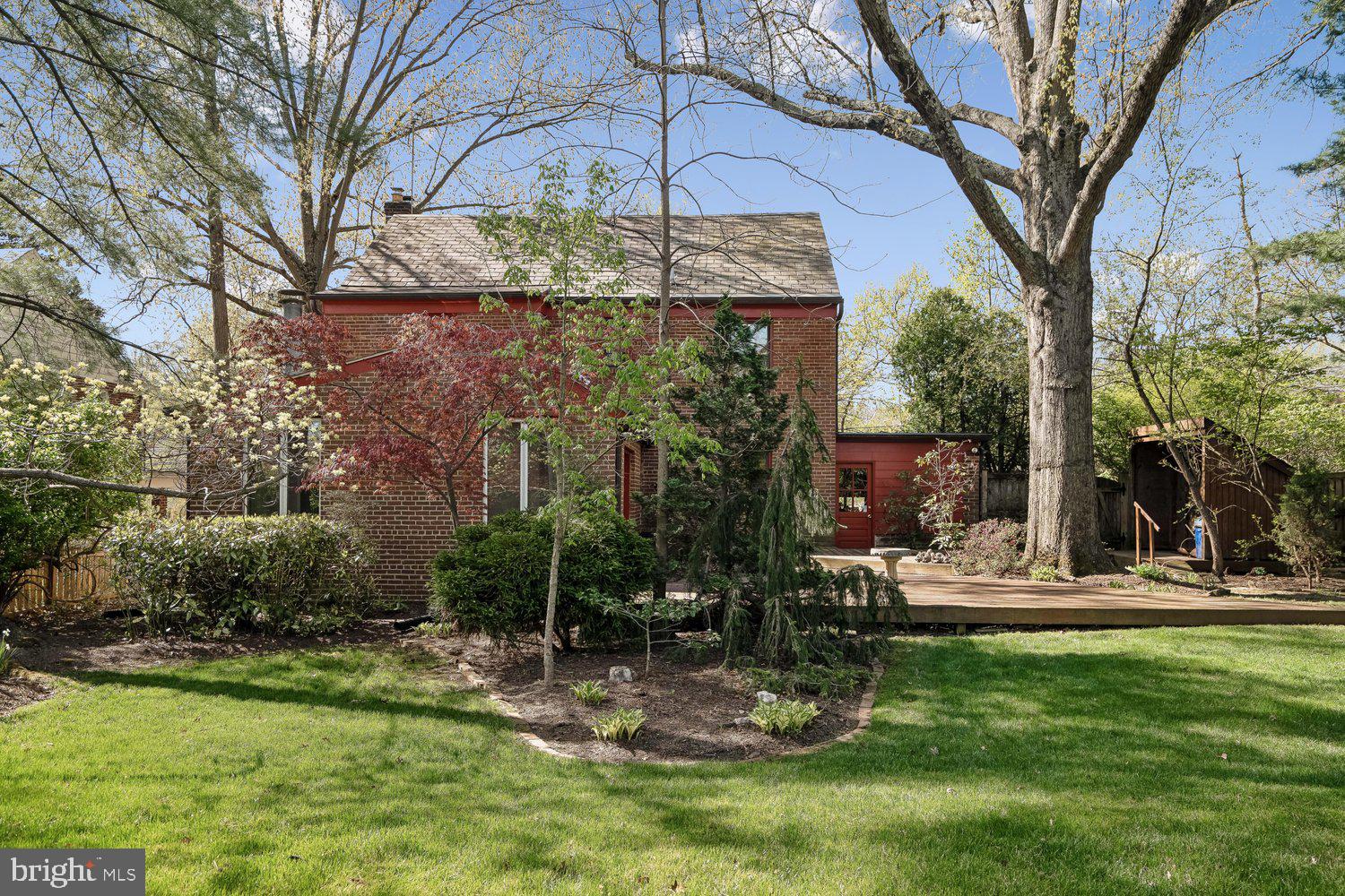 ROCK CREEK KNOLLS - Residential