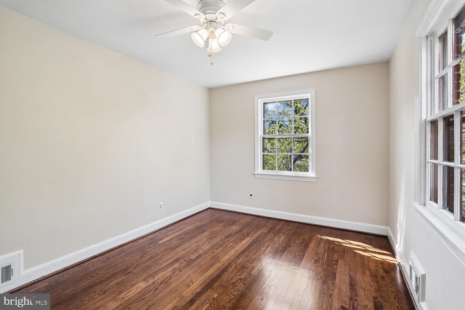 ROCK CREEK KNOLLS - Residential