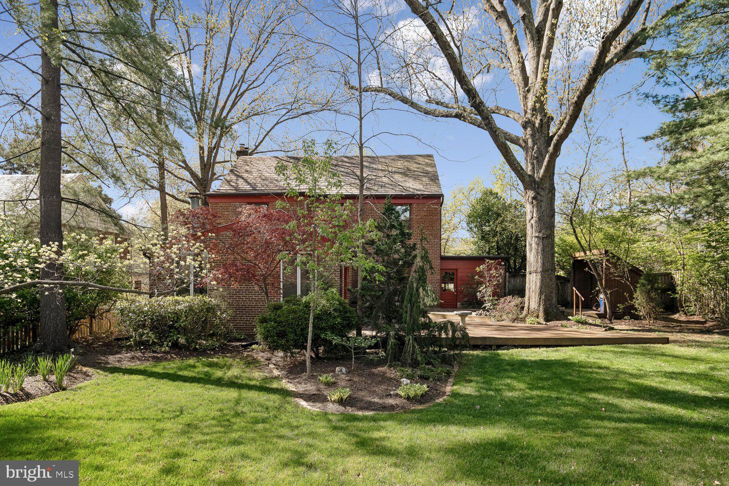 ROCK CREEK KNOLLS - Residential