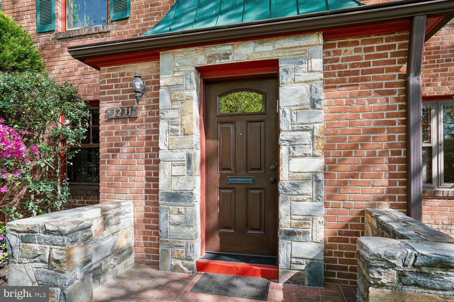 ROCK CREEK KNOLLS - Residential