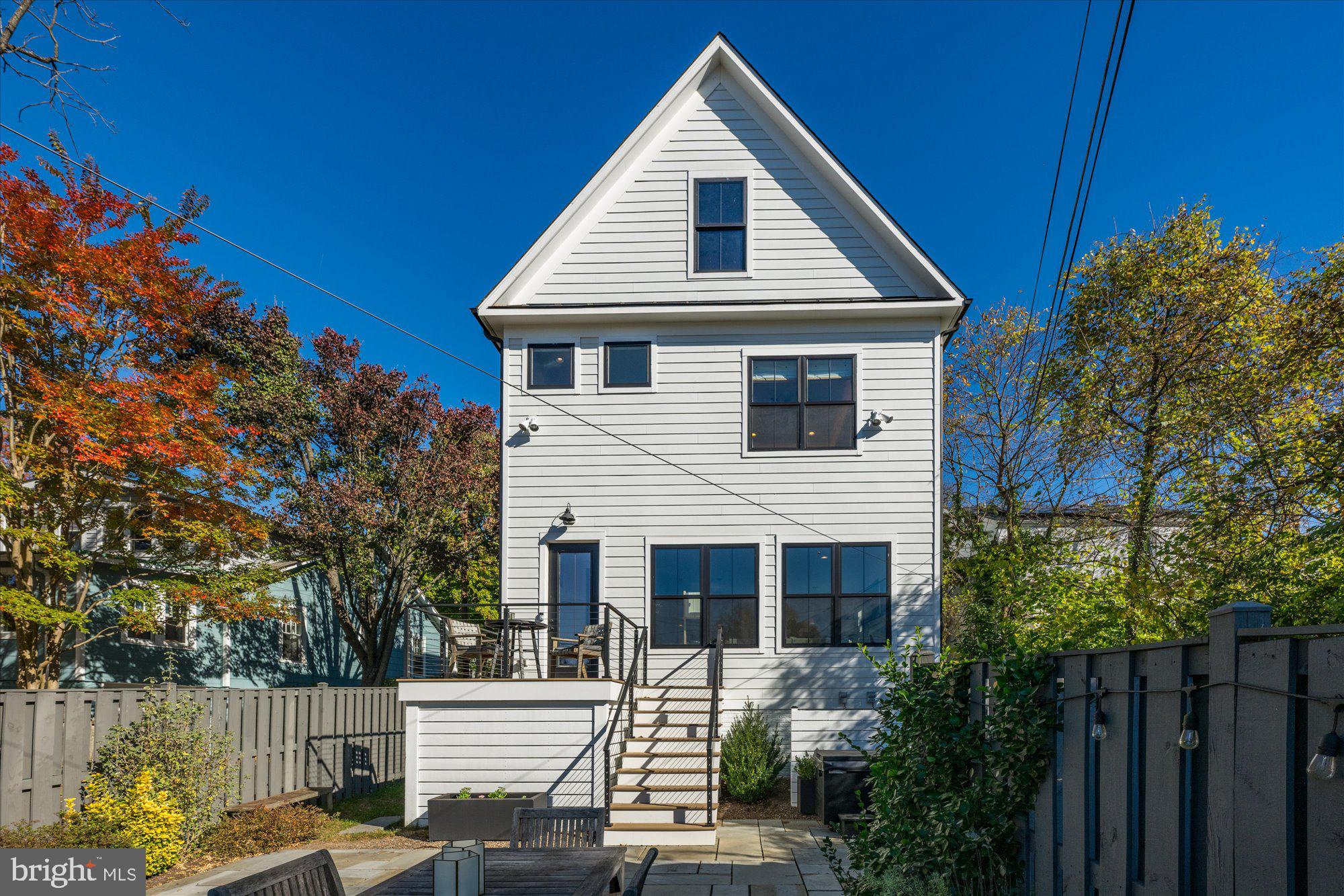 AMERICAN UNIVERSITY PARK - Residential