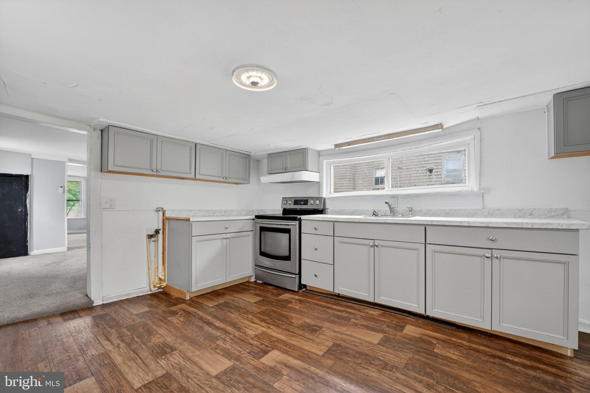 CENTREVILLE - Residential