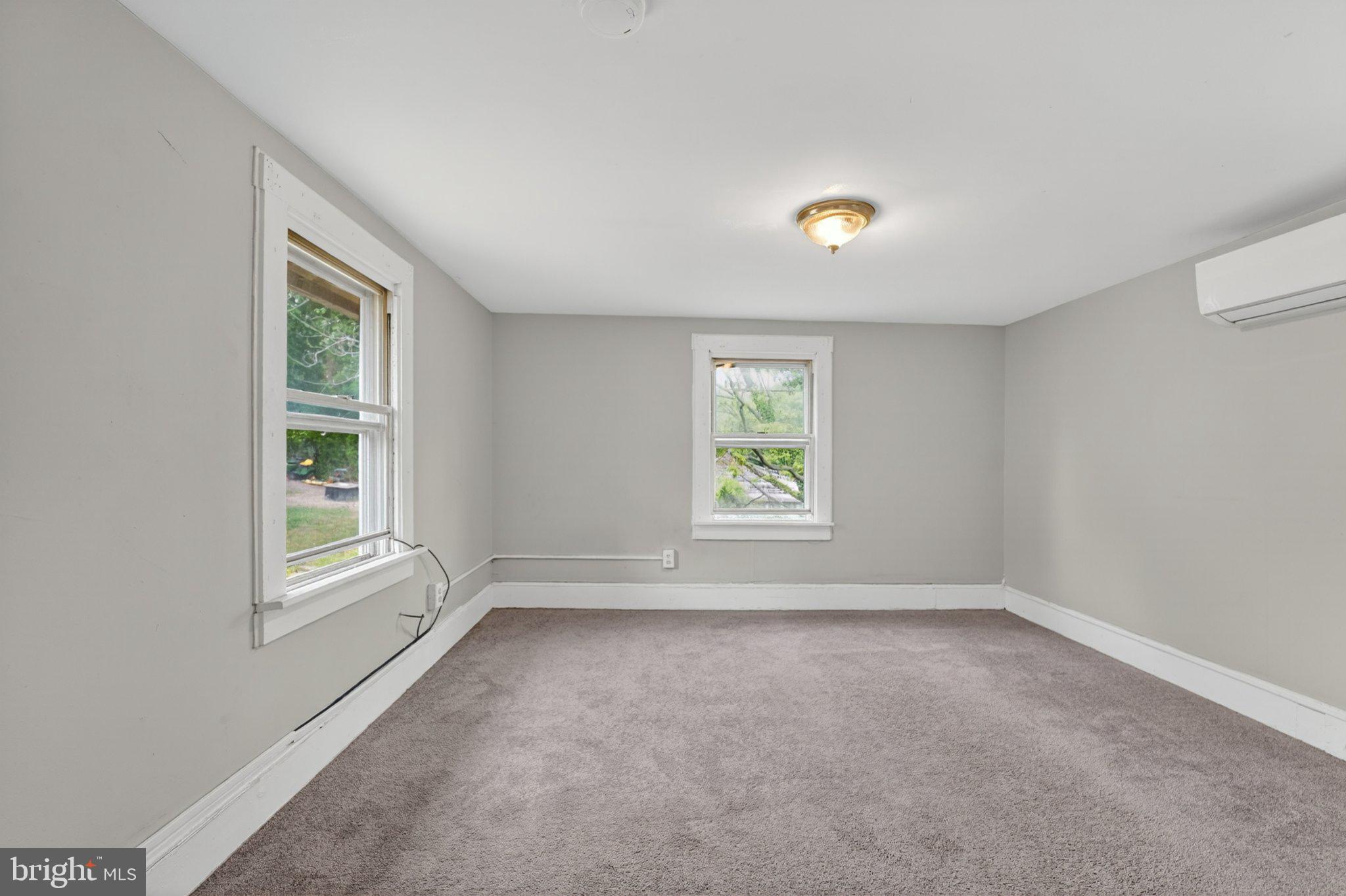 CENTREVILLE - Residential