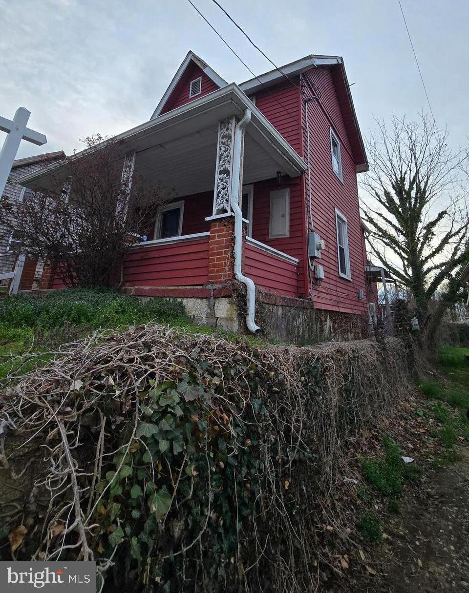 319 N LIBERTY STREET