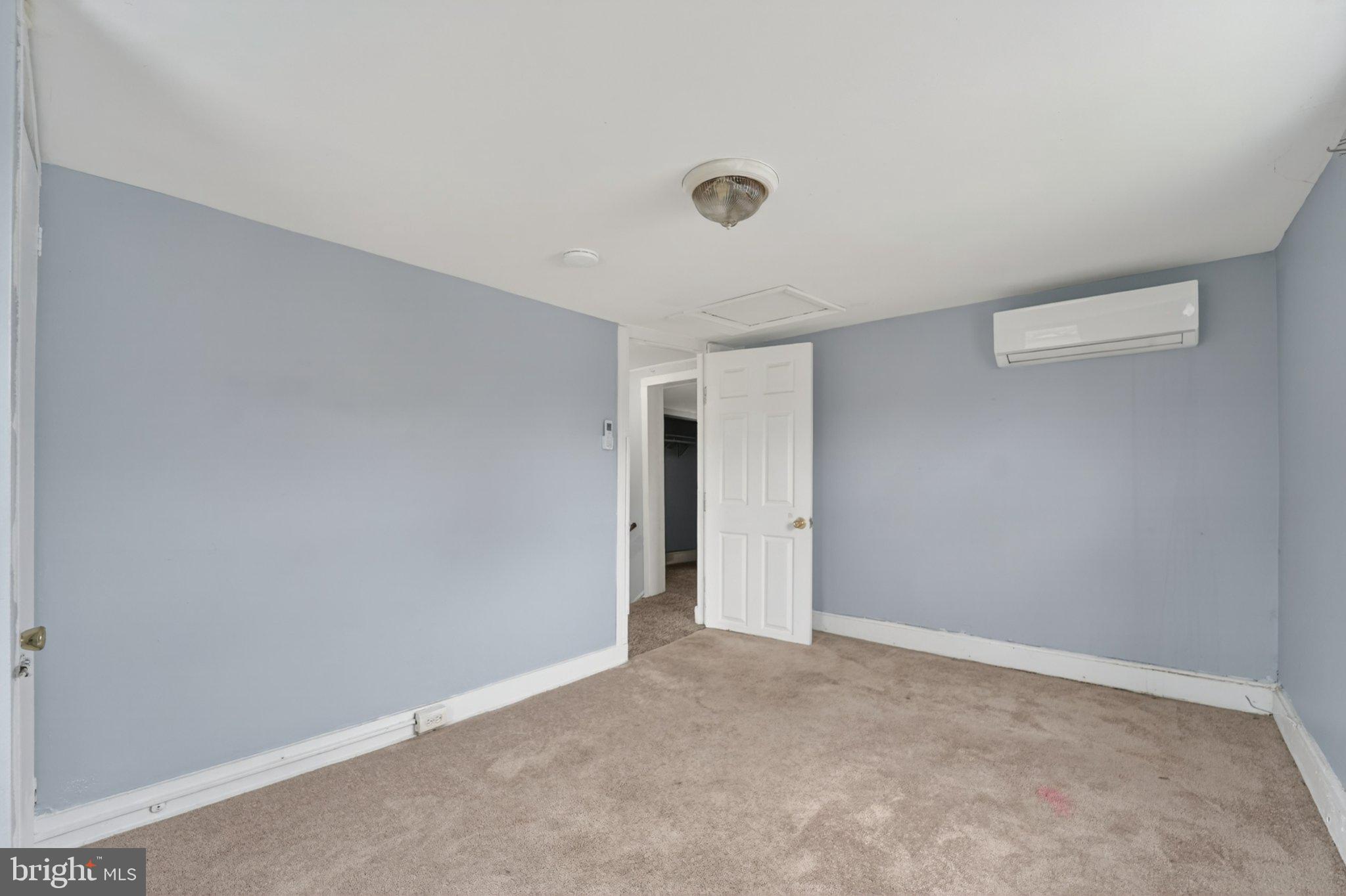 CENTREVILLE - Residential