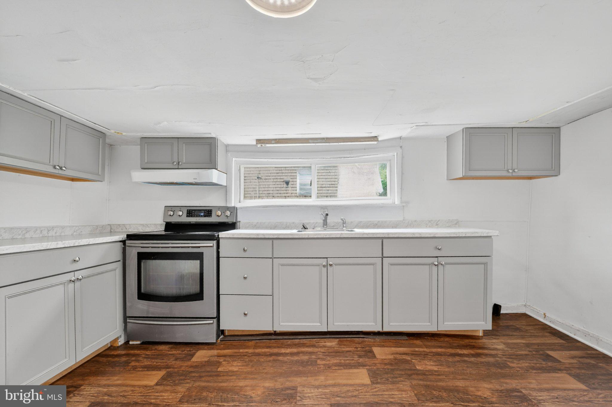 CENTREVILLE - Residential