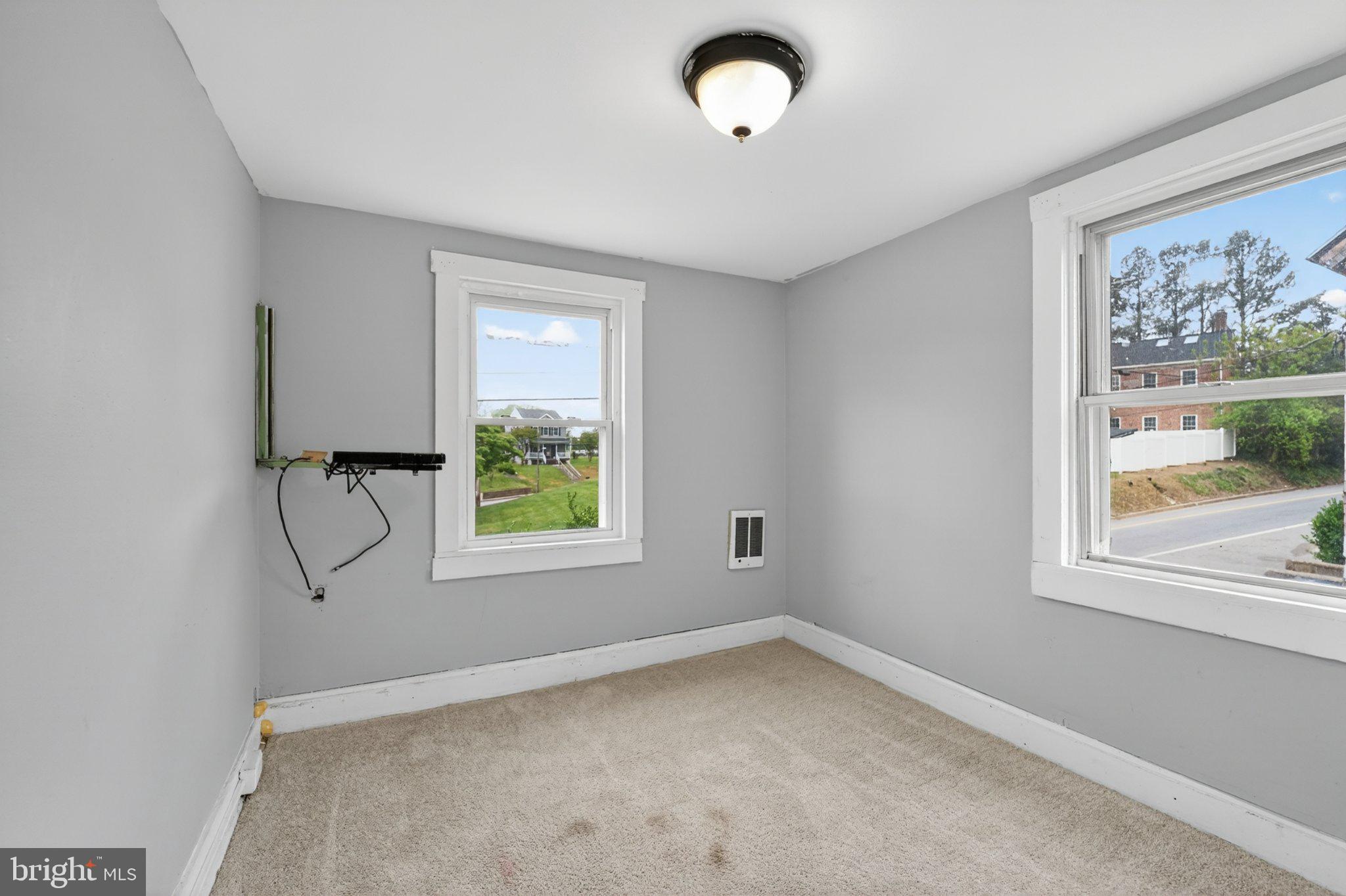 CENTREVILLE - Residential