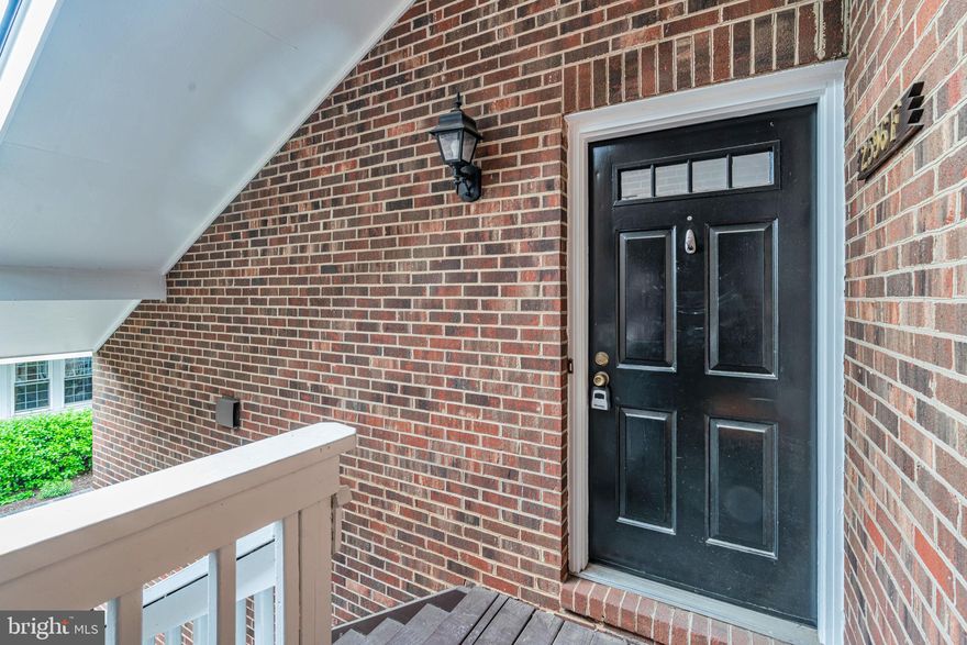 A condo with charm in the best of locations! Wood-burning fireplace, large balcony, walk-in closet, tall windows throughout, cozy window seat, laundry,  and lots of living space.   Beautiful & well kept pet-friendly community with great amenities including pool, tennis courts, gazebo, grilling area & fire pit, plus courtyards & grassy areas. Classic Galley kitchen with quartz countertop, stainless steel appliances & laundry access. Great bathroom with tub shower and dual access from hallway and bedroom. Large Primary BR w/walk-in closet. FANTASTIC LOCATION across from the popular W&OD bike trail & Shirlington dog park, only blocks to Shirlington Village open air dining, shops, cinema, library, theater & bus depot. Minutes to DC, Amazon HQ2, Del Ray, Old Town & National Harbor. EZ commuting via 395, local roads, busses or bike trail. You will LOVE it here!