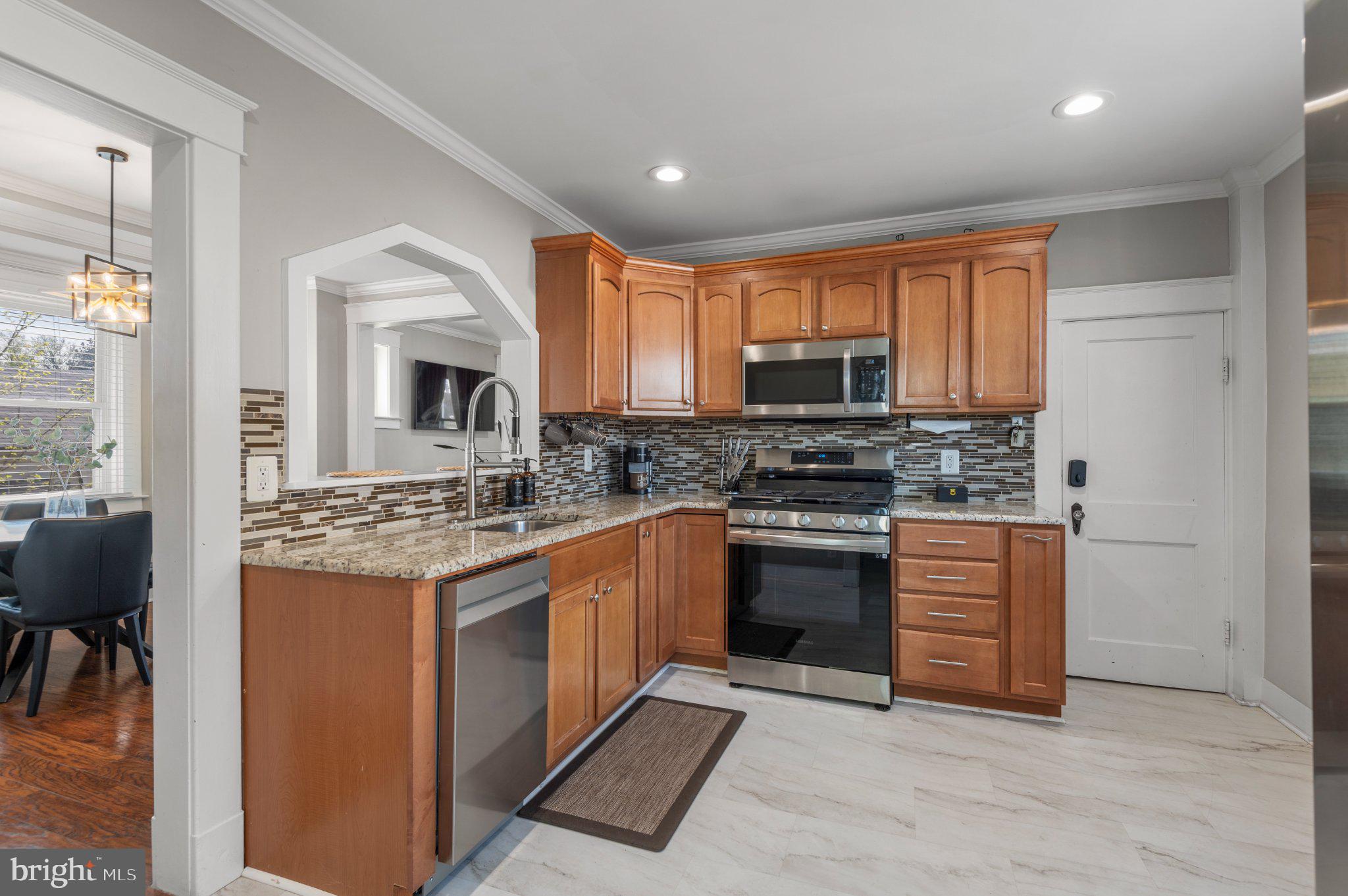 EAST VIEW - Residential