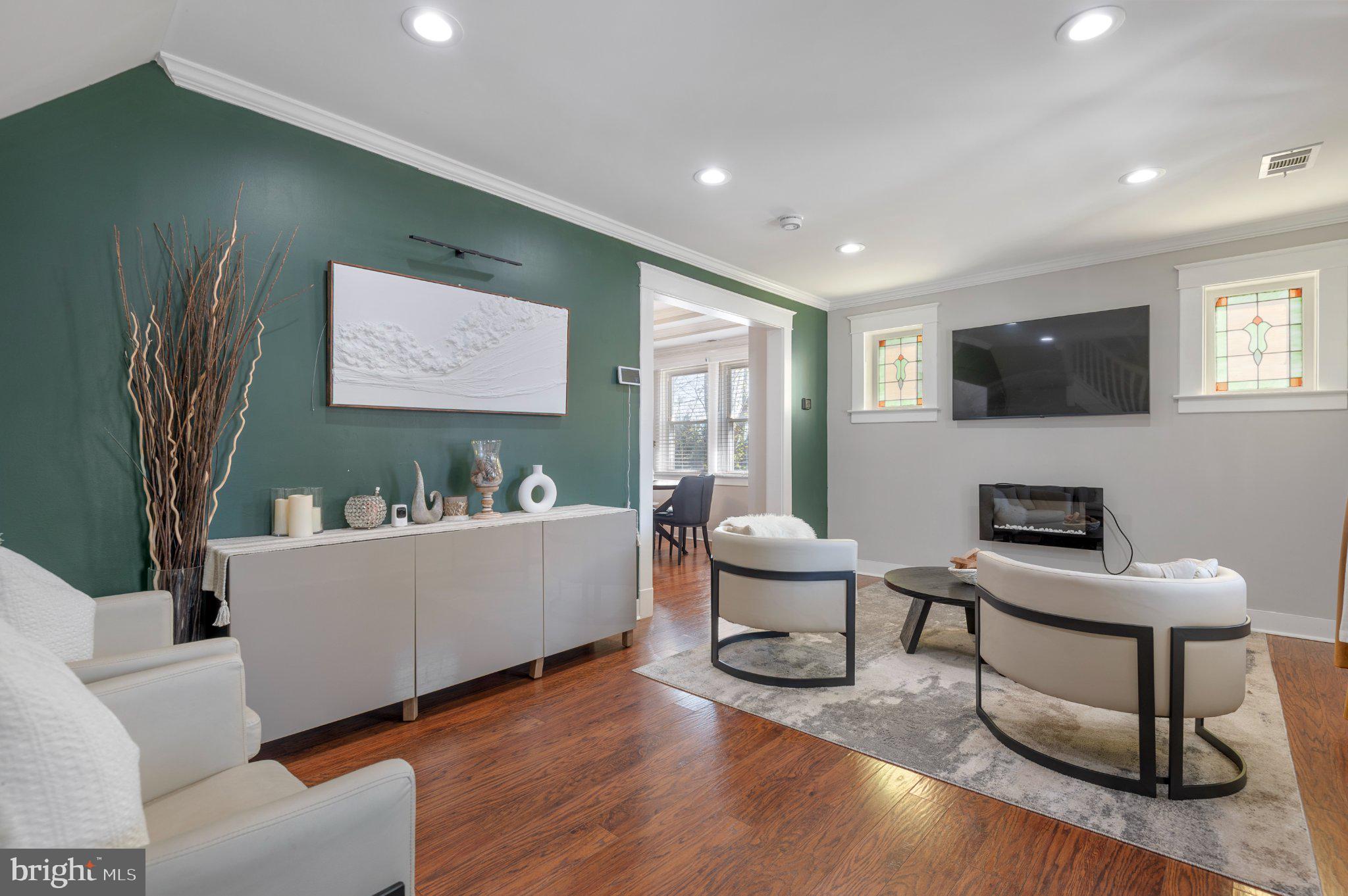 EAST VIEW - Residential