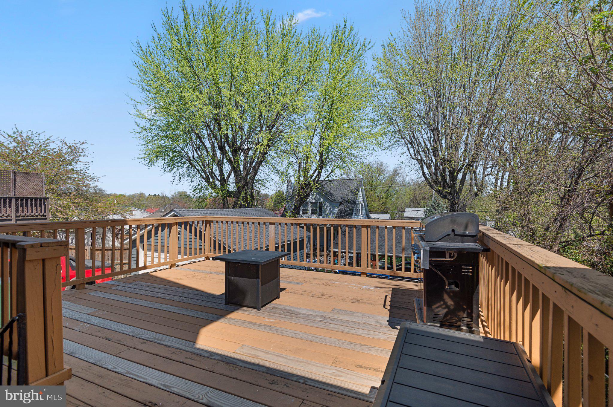 EAST VIEW - Residential