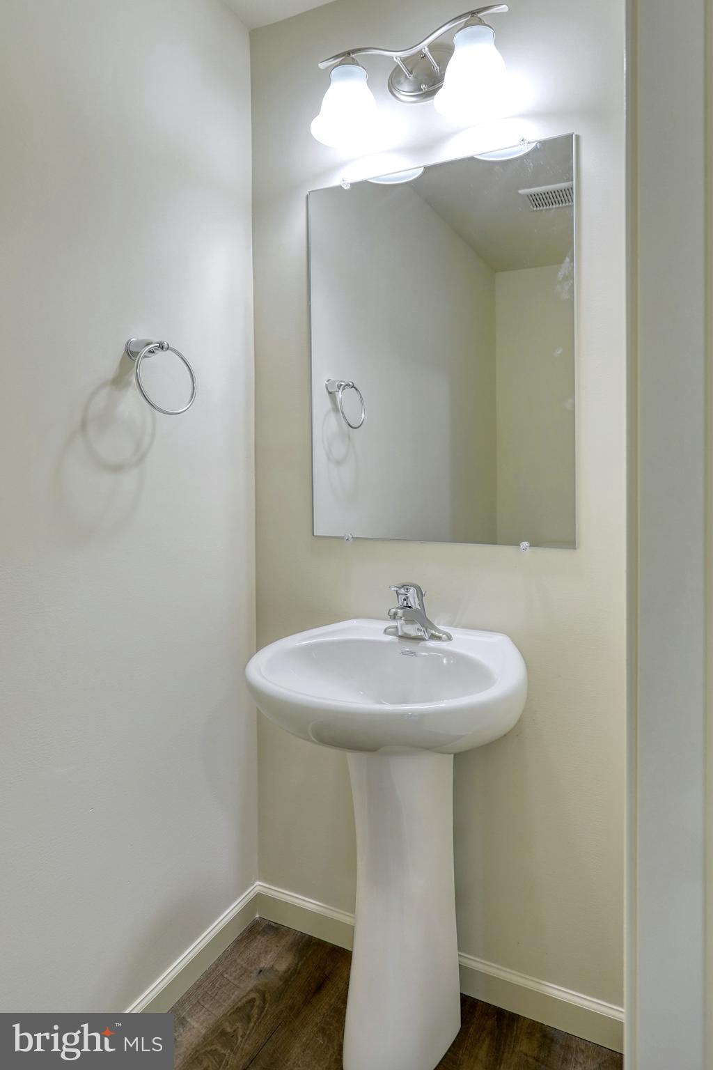 THE VIEWS AT BRIDGEWATER - Residential