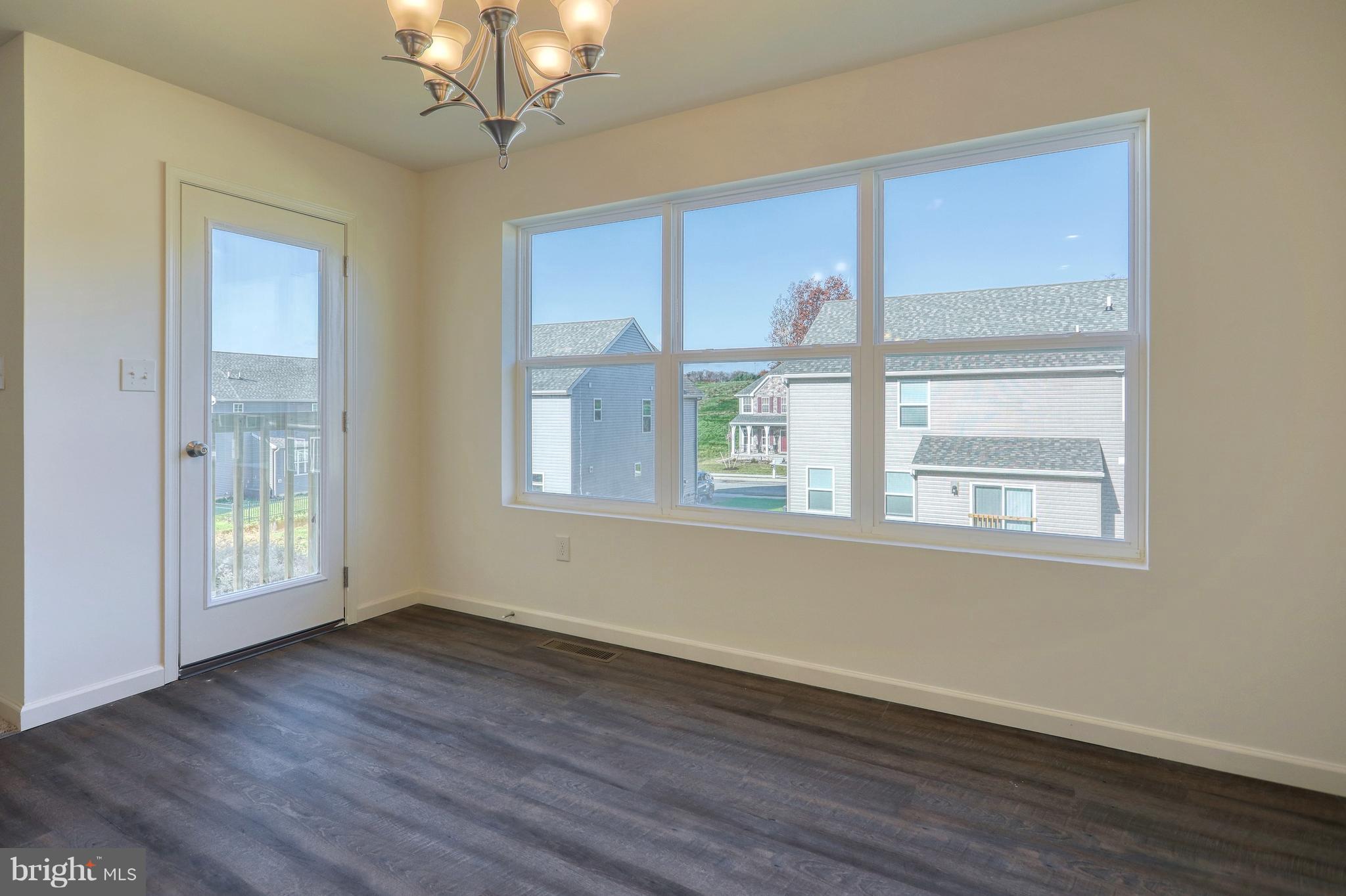 THE VIEWS AT BRIDGEWATER - Residential