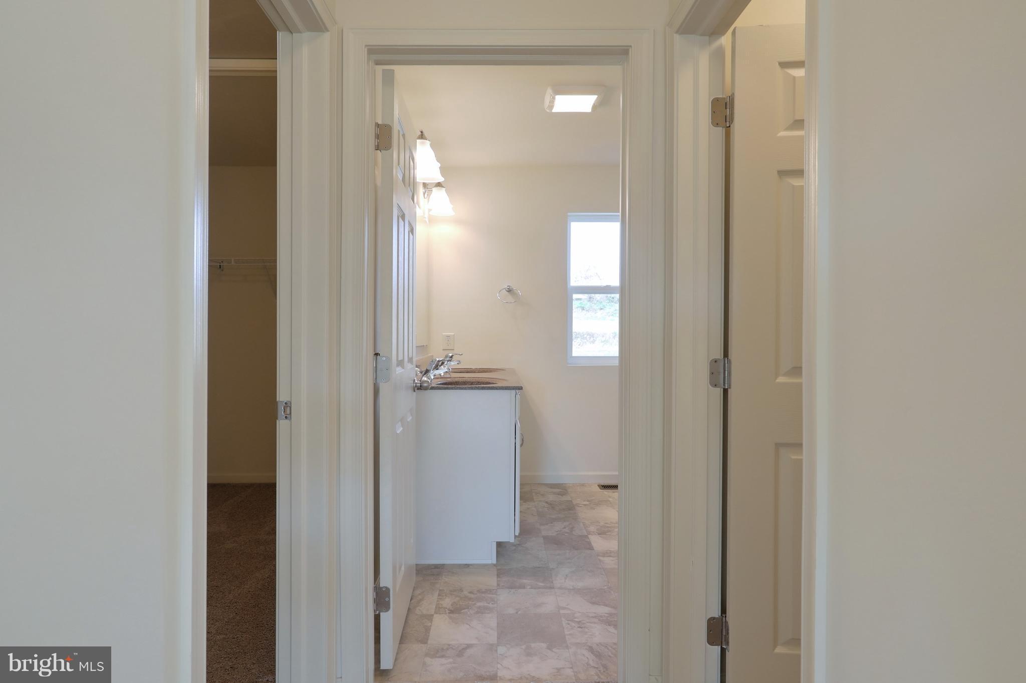THE VIEWS AT BRIDGEWATER - Residential
