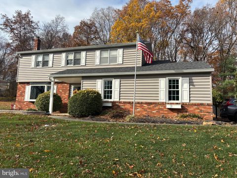 4672 WOODFIELD CIRCLE DOYLESTOWN PA 18902