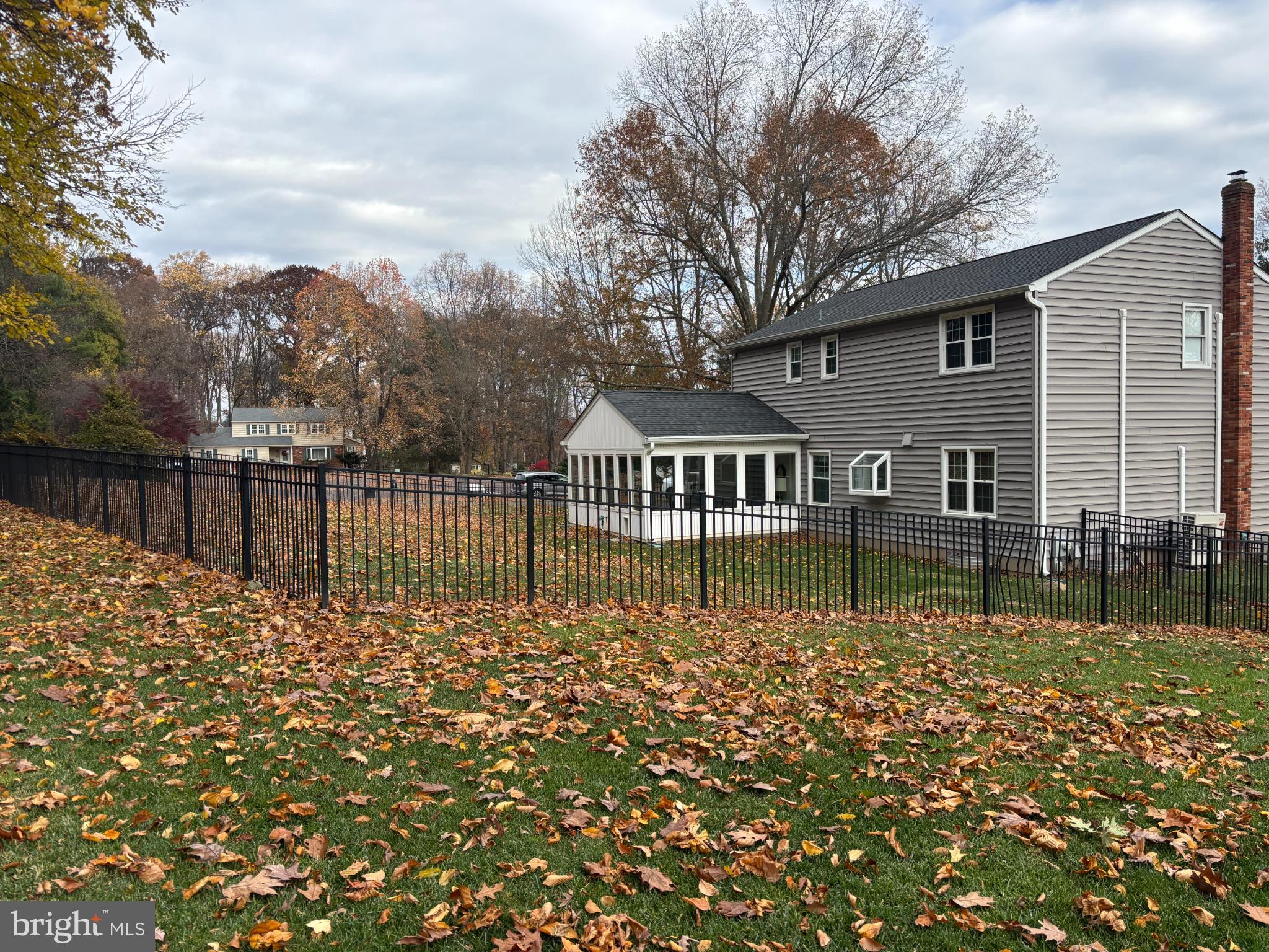 4672 WOODFIELD CIRCLE