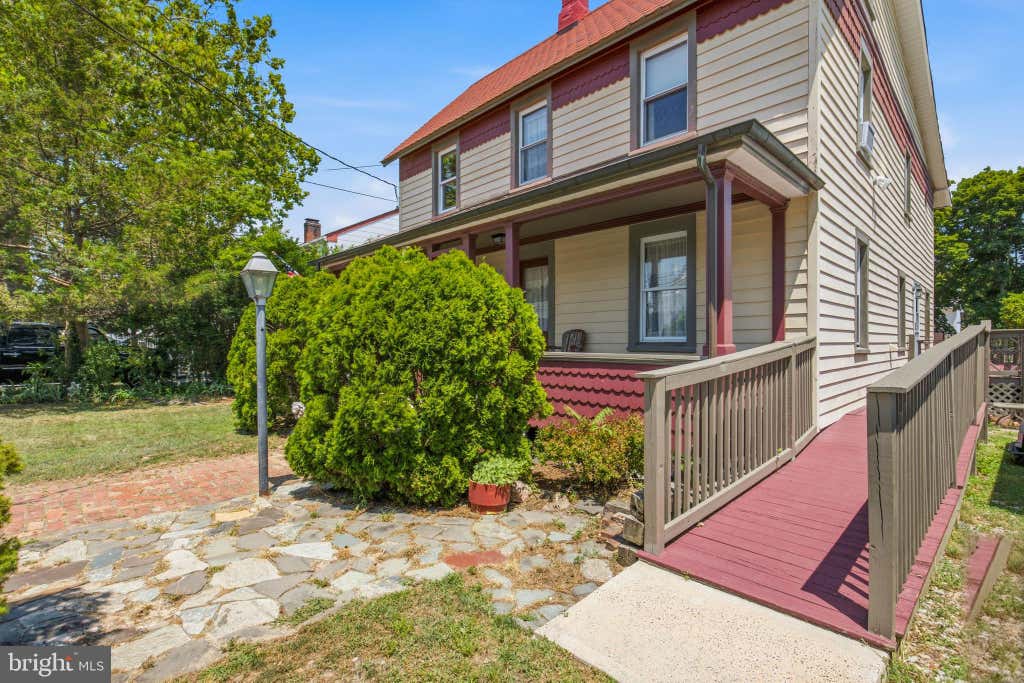 Photo of 674 E Bay Avenue, BARNEGAT, NJ 08005 (MLS # NJOC2043356)