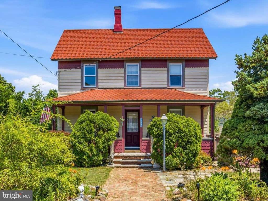 Photo of 674 E Bay Avenue, BARNEGAT, NJ 08005 (MLS # NJOC2043356)