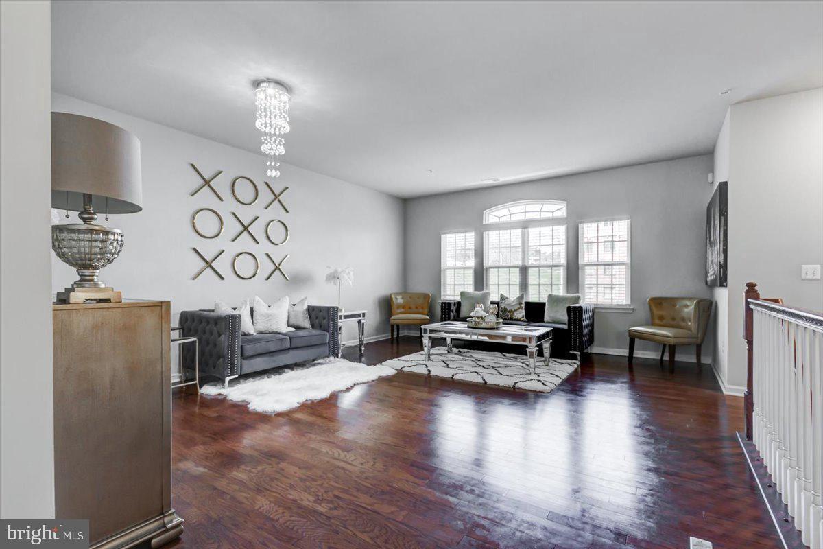 BRIARWOOD - Residential Lease