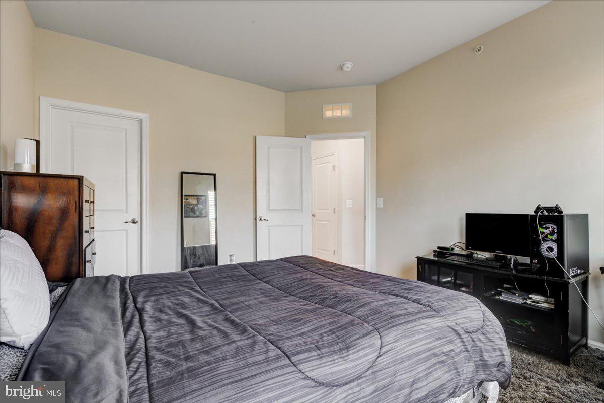 BRIARWOOD - Residential Lease