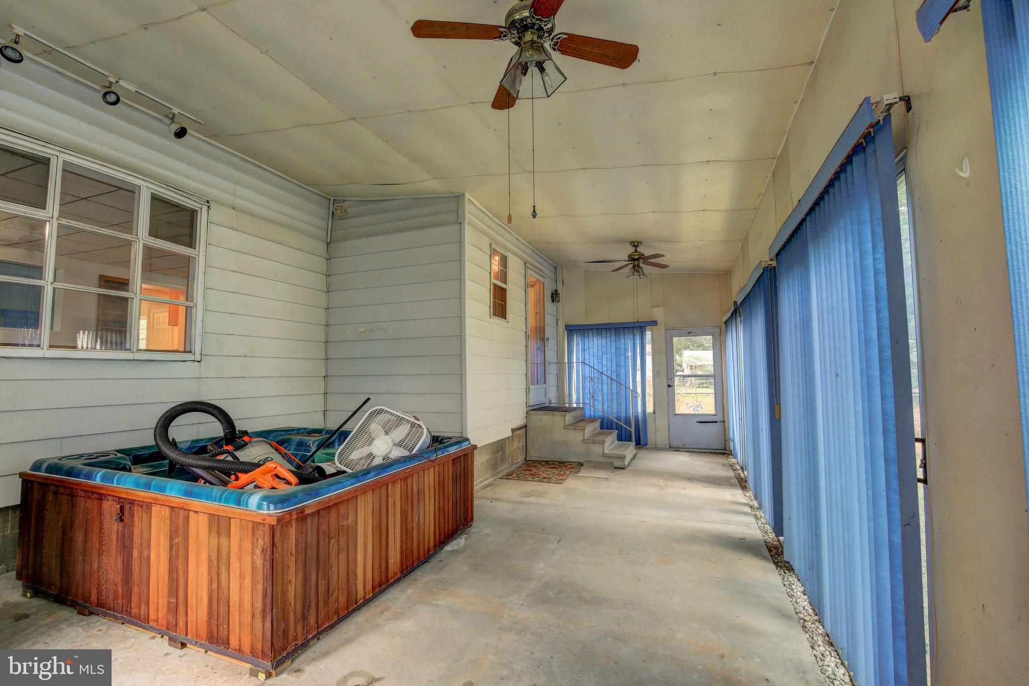 GLEN GARDENS - Residential