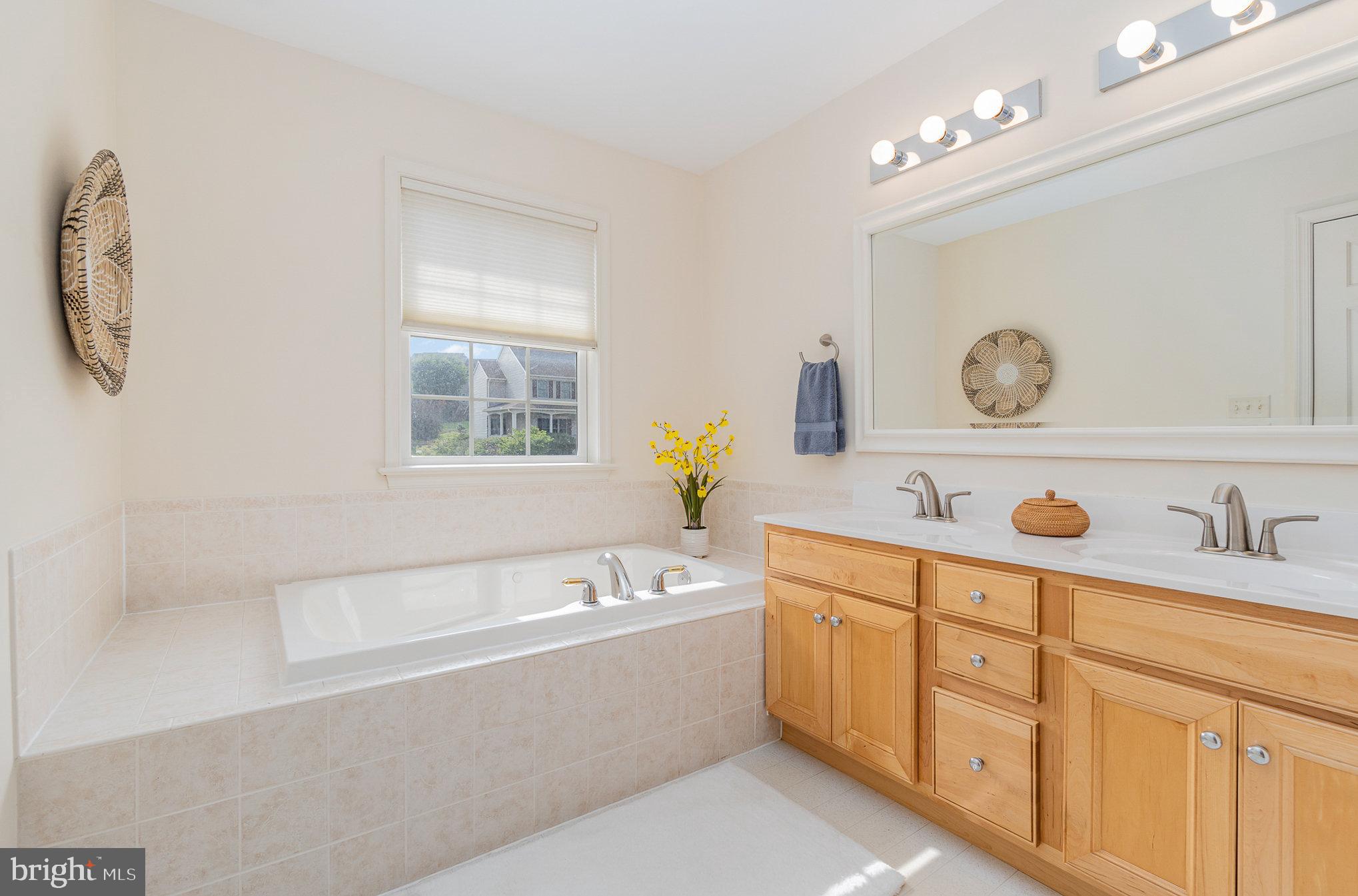 CARRIAGE HILL - Residential