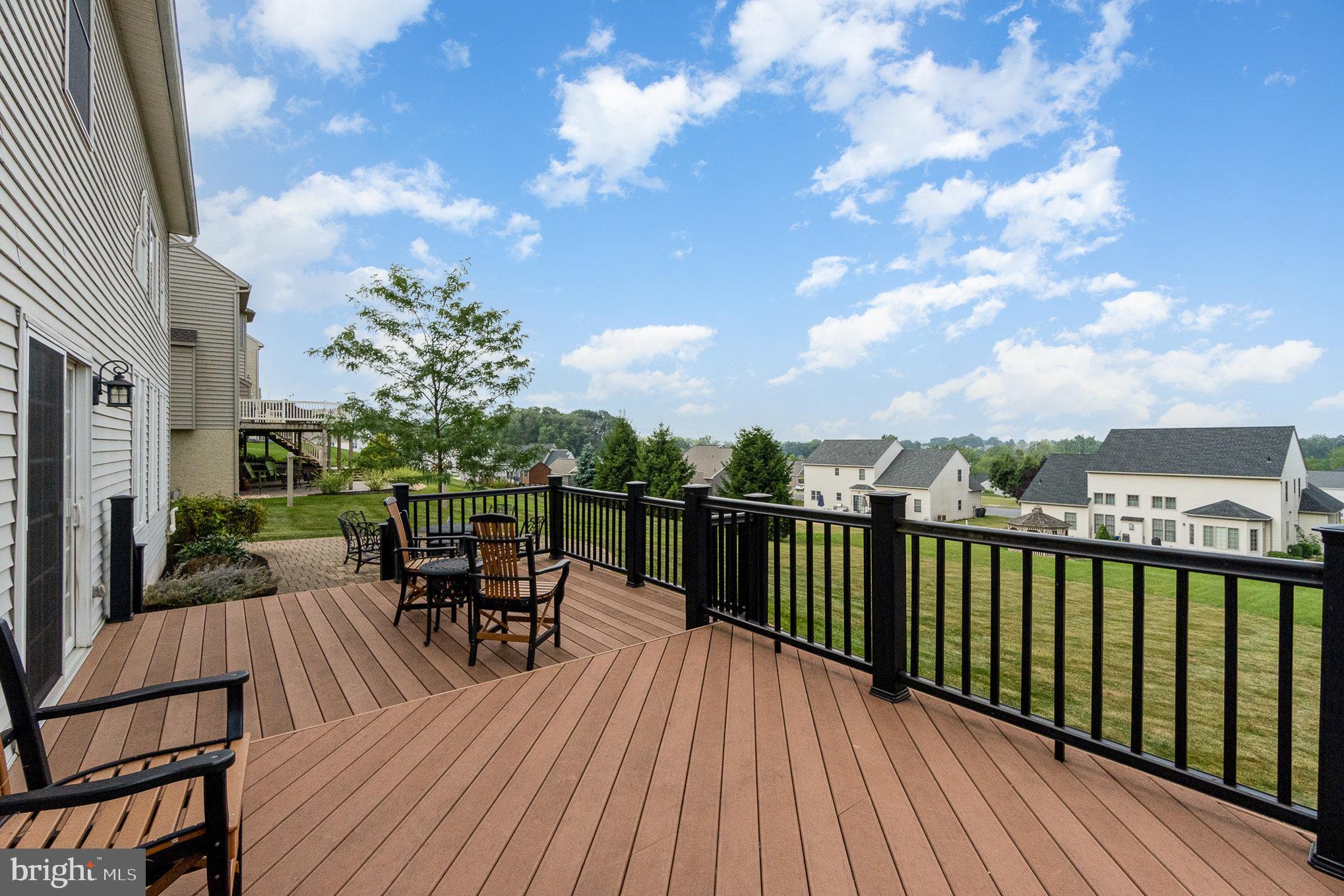 CARRIAGE HILL - Residential