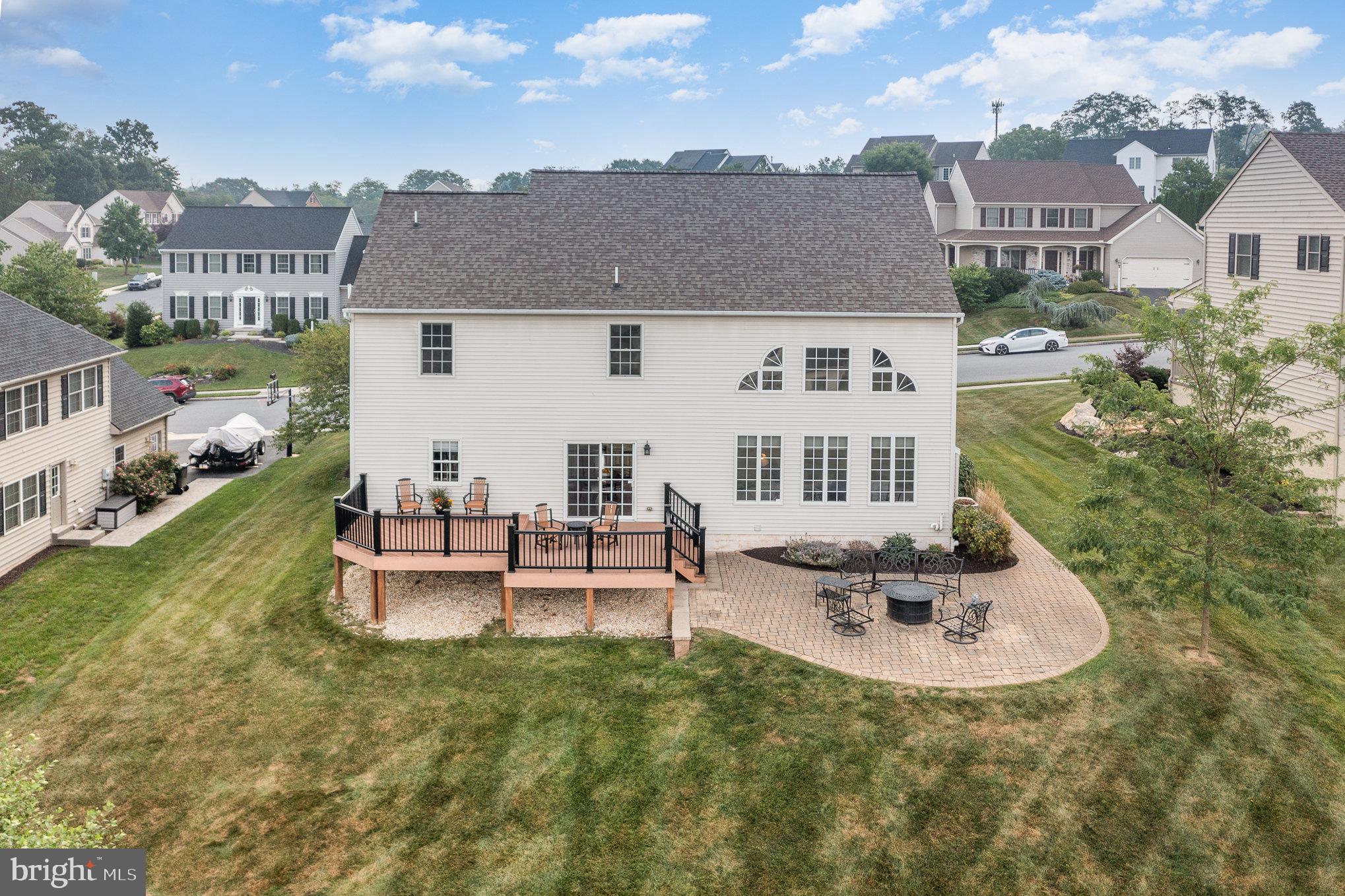 CARRIAGE HILL - Residential