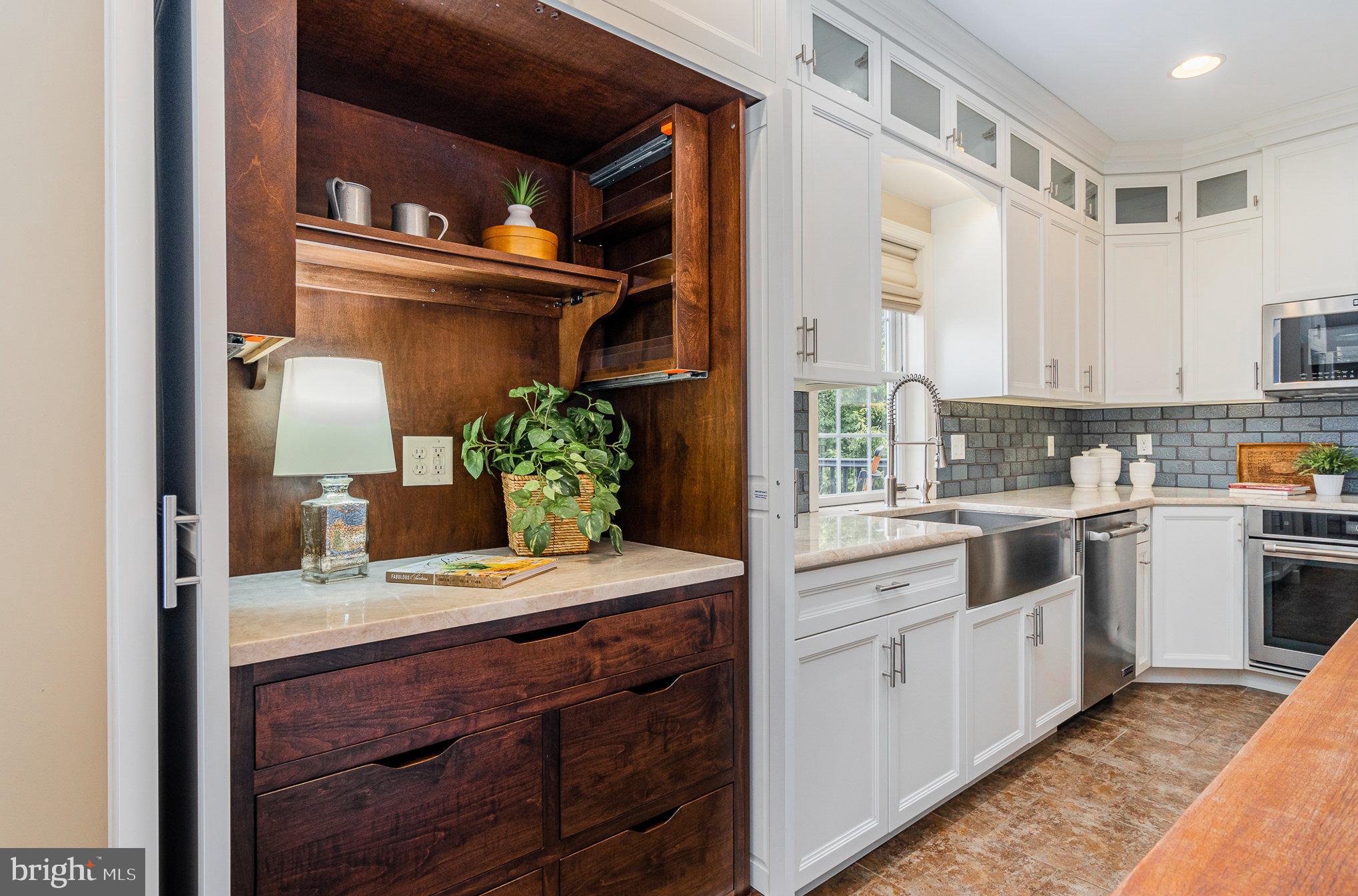 CARRIAGE HILL - Residential