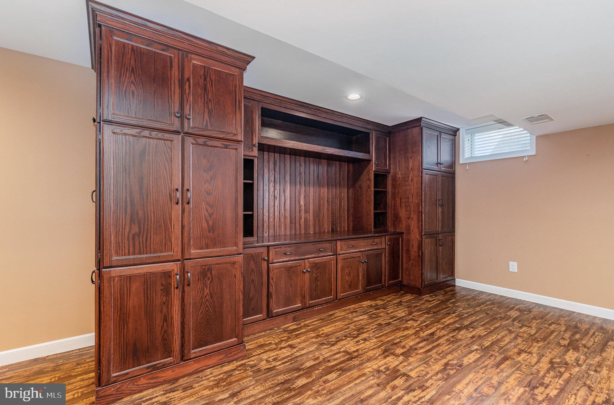 CARRIAGE HILL - Residential