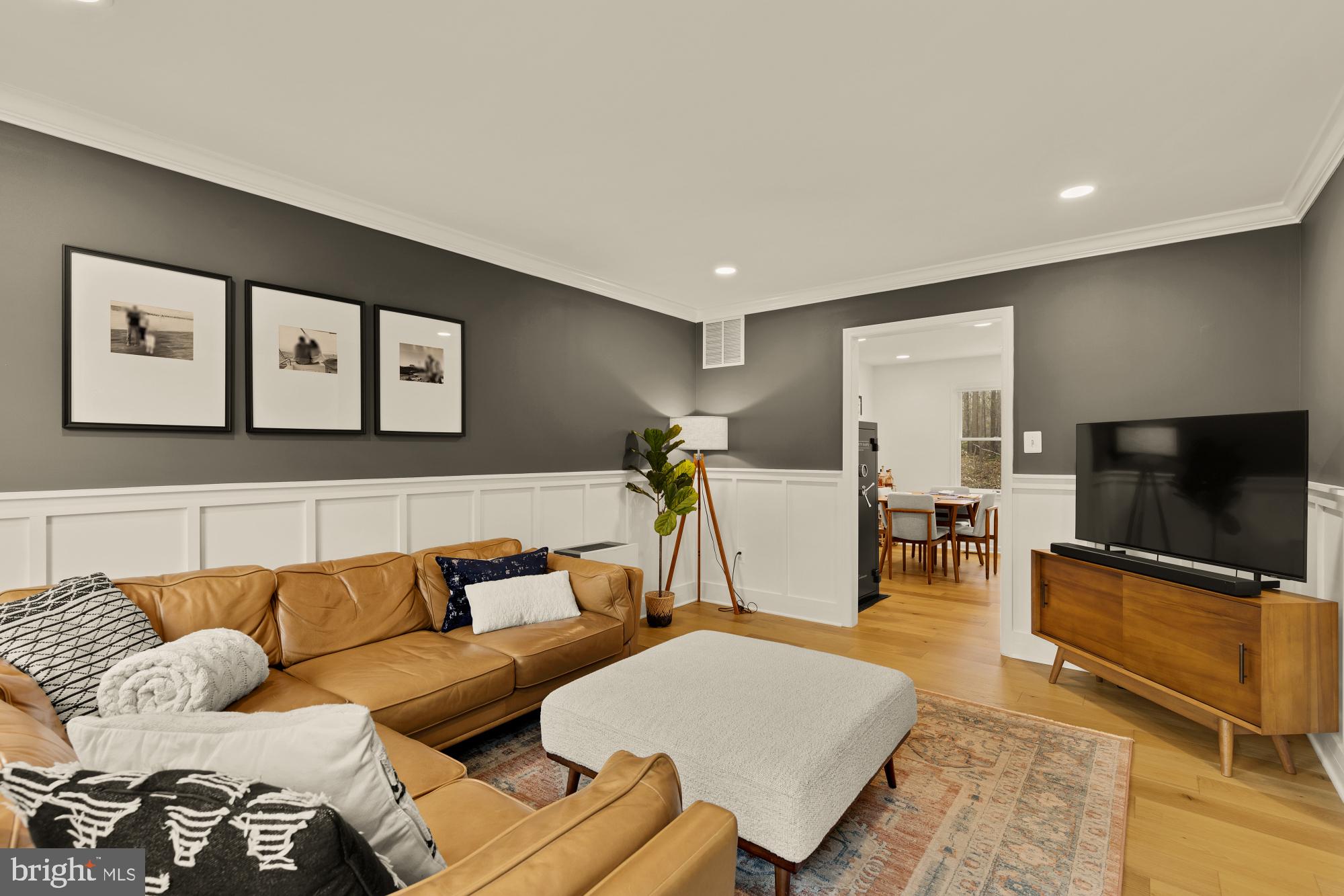 9146 SILCHESTER COURT