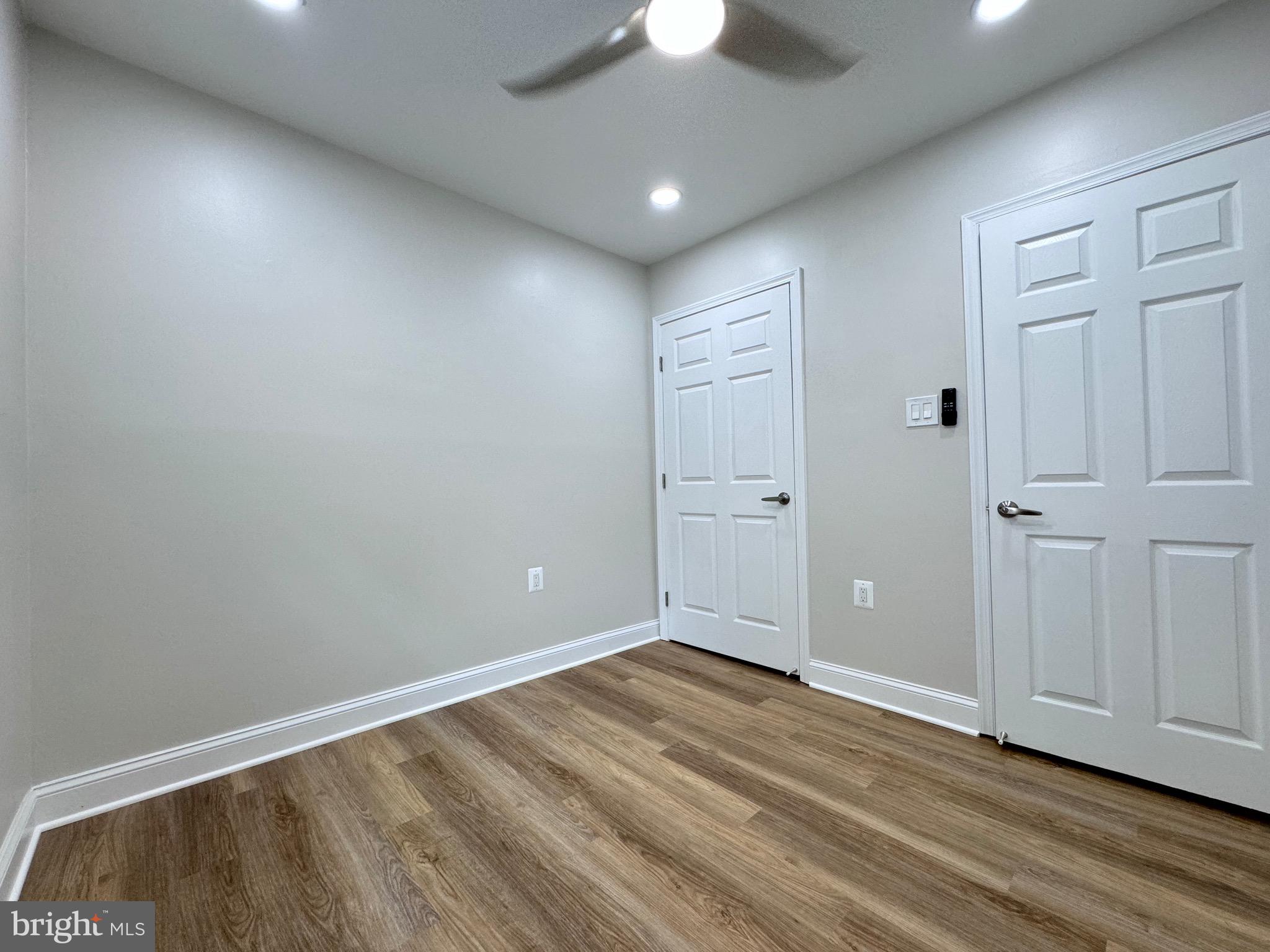 LAKEPOINTE - Residential Lease