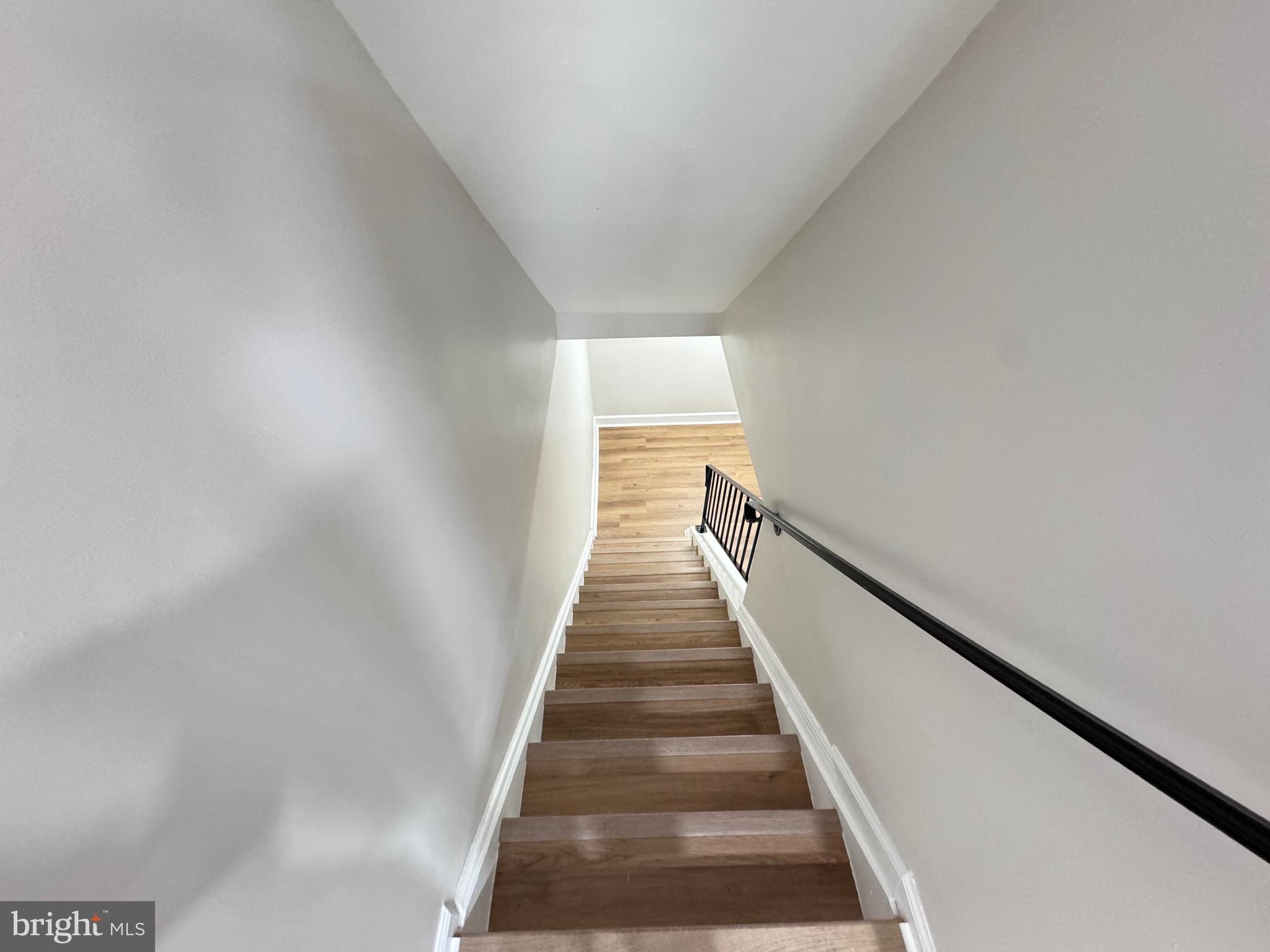 LAKEPOINTE - Residential Lease